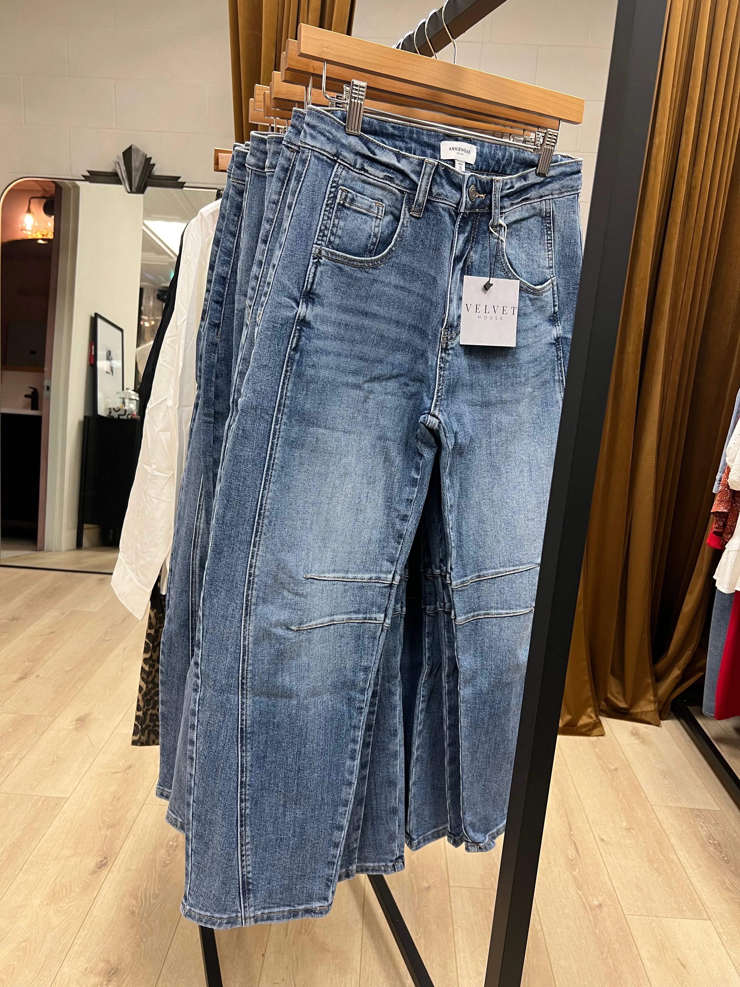 THE IT Girl Barrel Jeans sold by Velvet House product image thumbnail 2