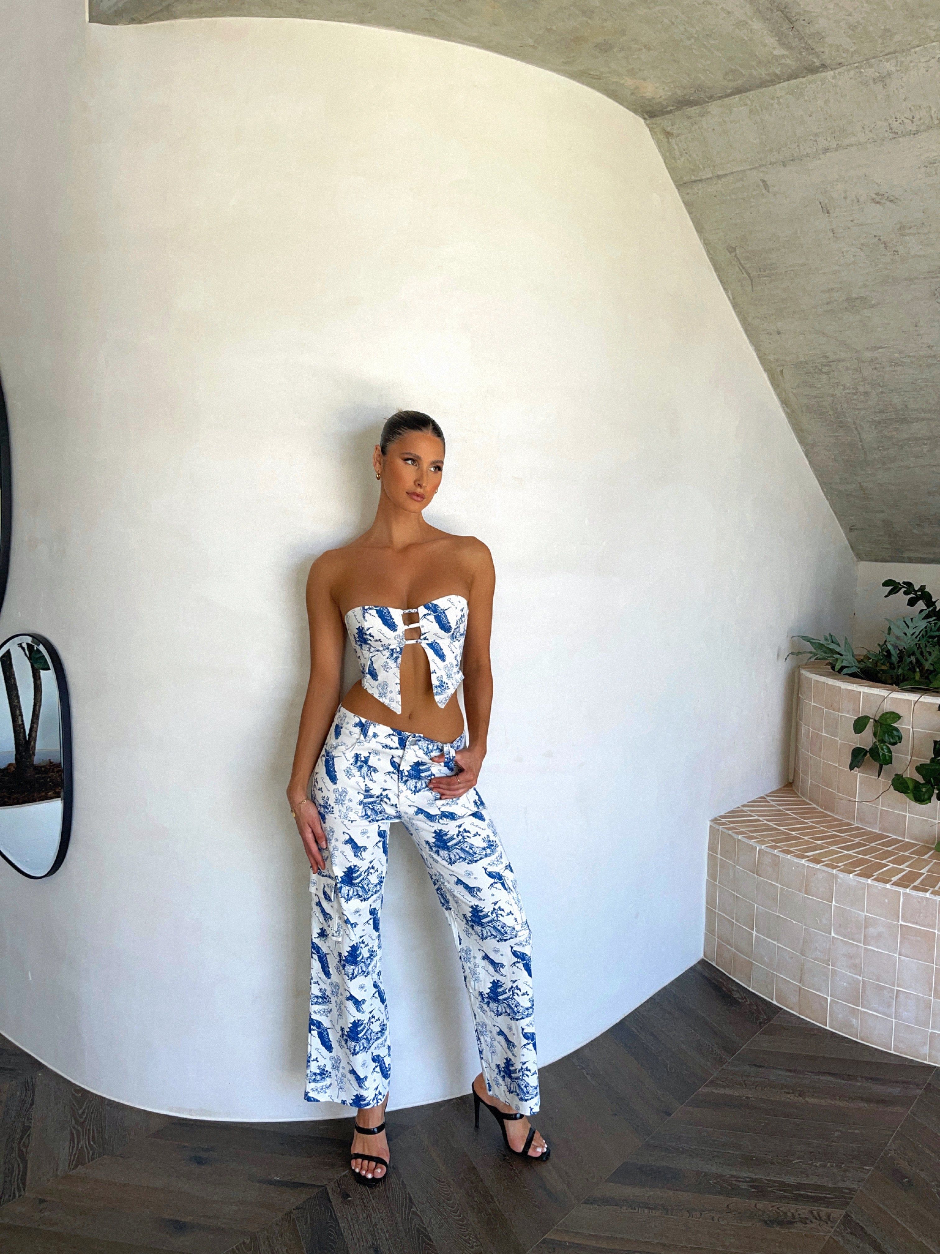 ROXY PRINTED CROP TOP - OUTCAST EXCLUSIVES sold by Outcast Clothing product image thumbnail 2