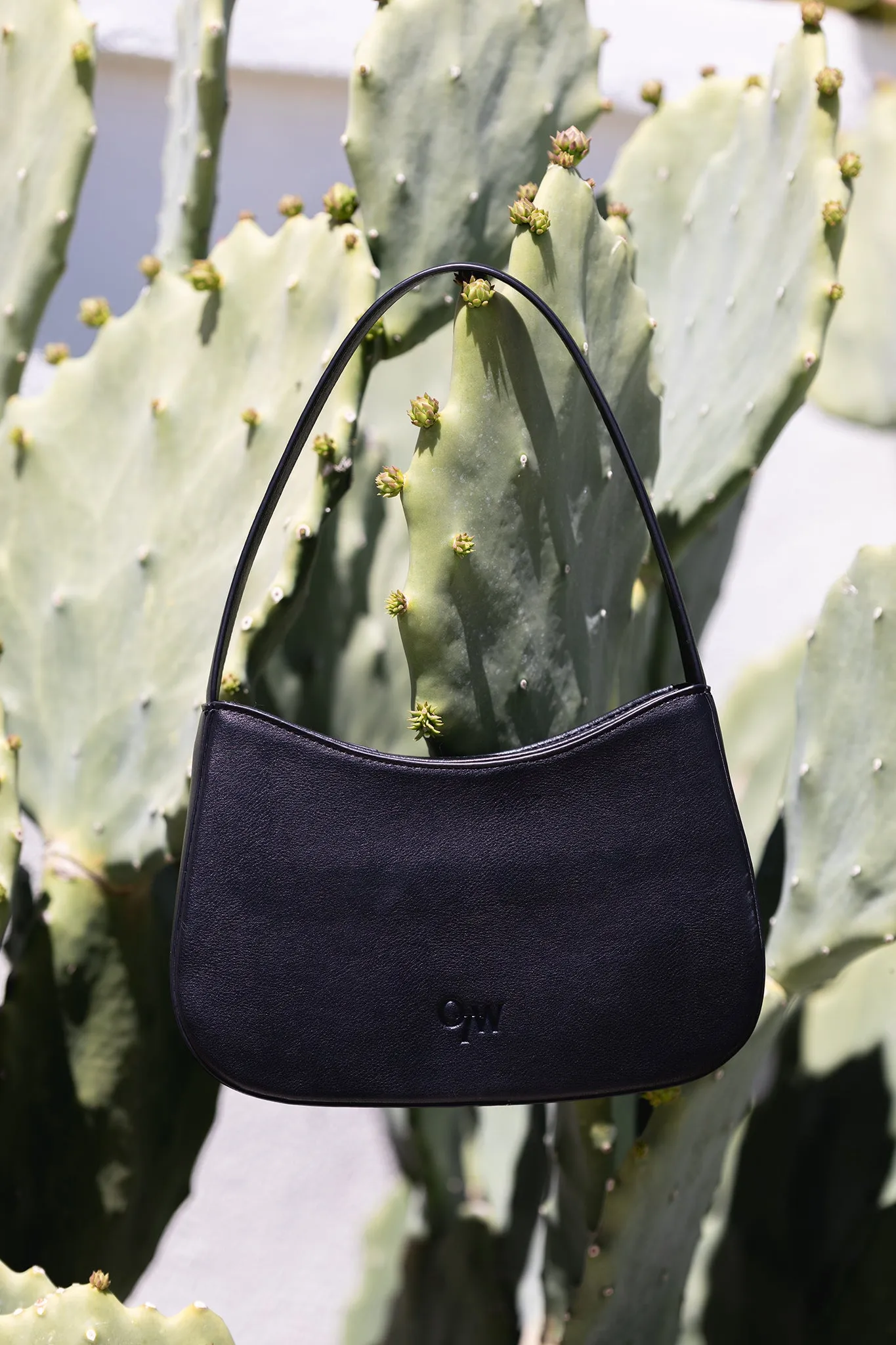 The Zona Bag Jet Black sold by One Twelves product image thumbnail 2