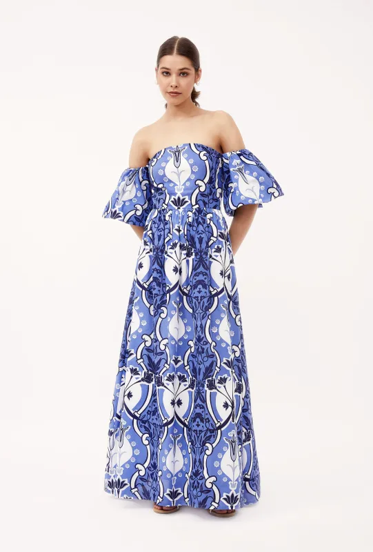 1593 Leah sold by Beyond by Vera