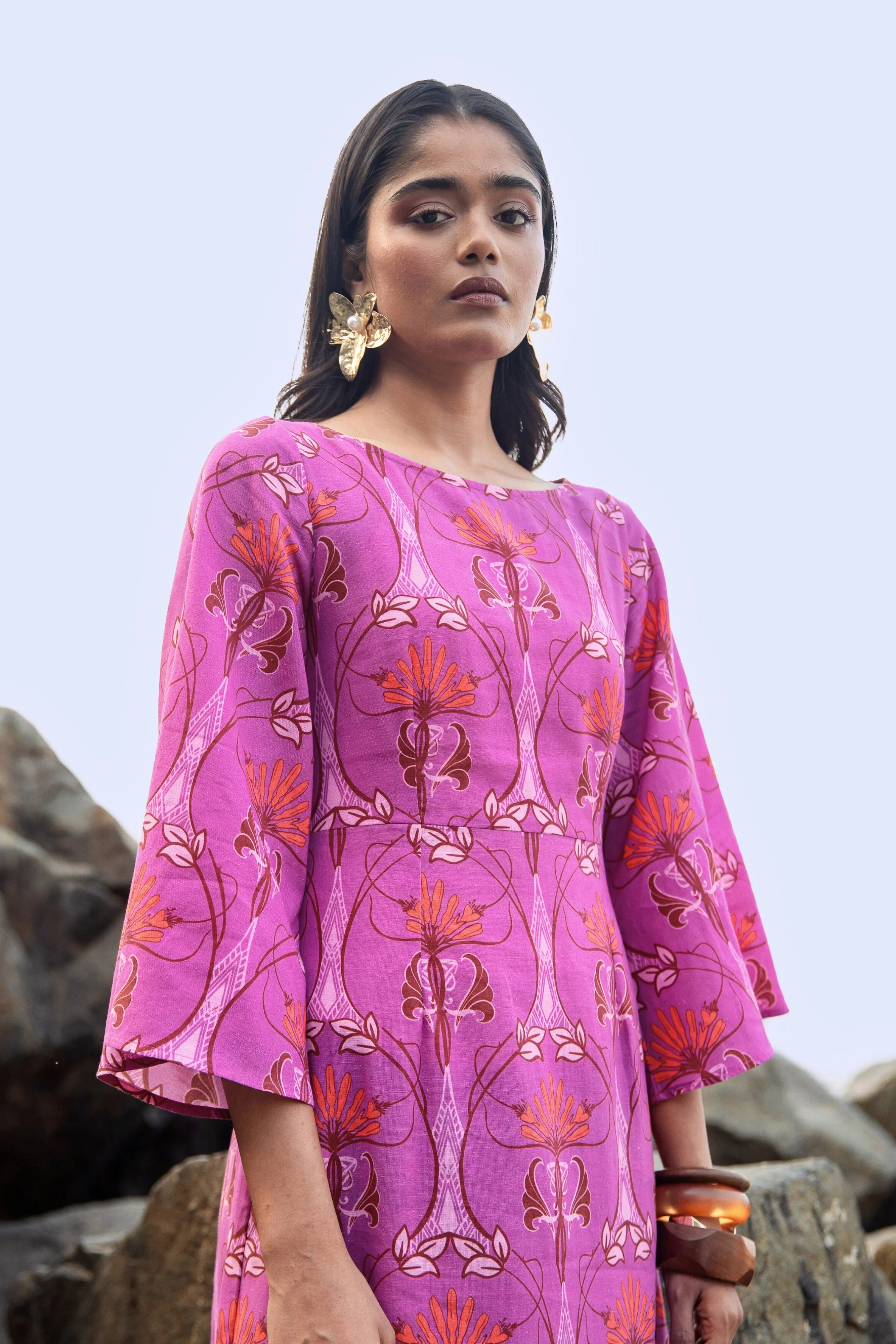 1090 Camelia sold by Beyond by Vera product image thumbnail 2