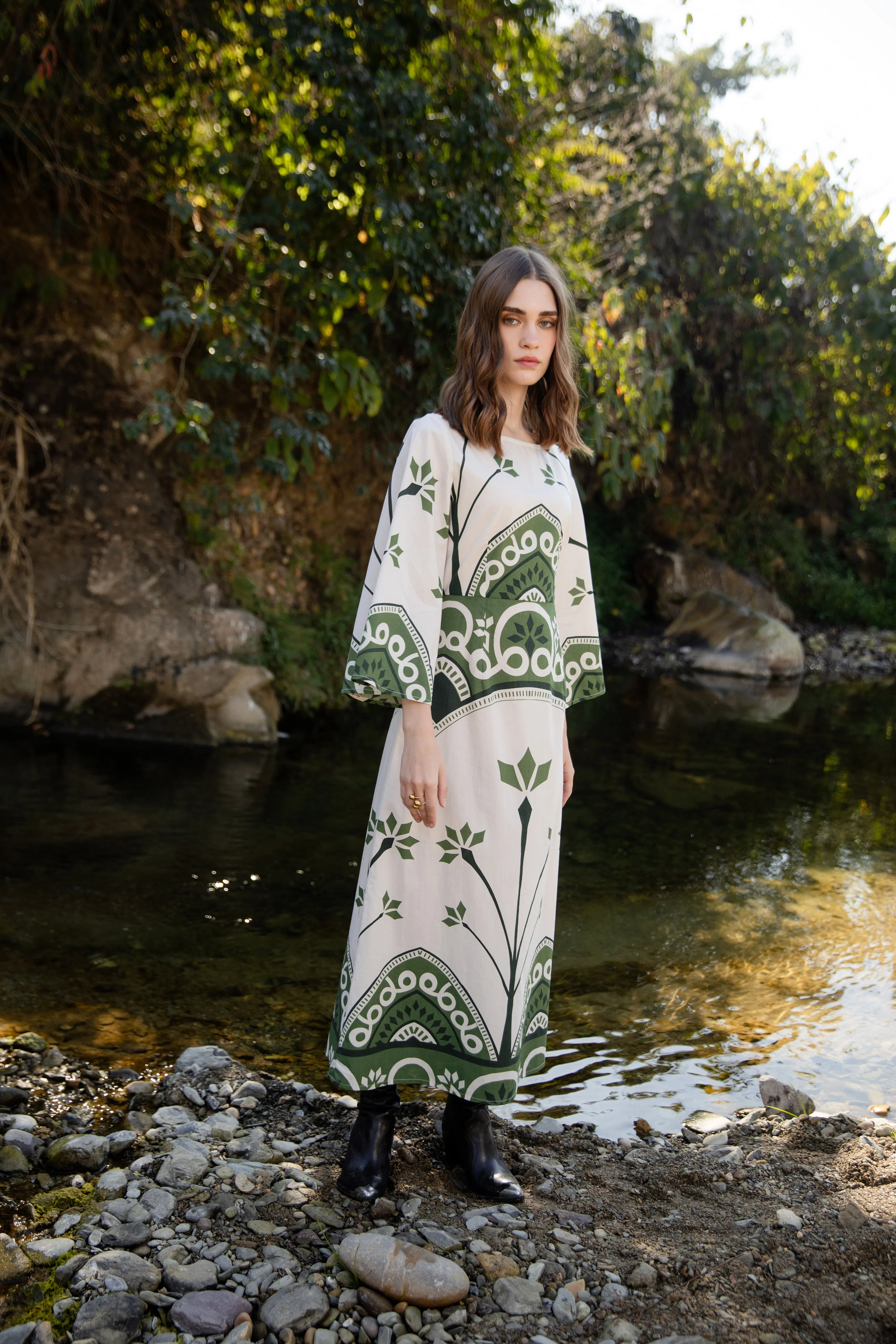 1197 Camelia sold by Beyond by Vera product image thumbnail 4