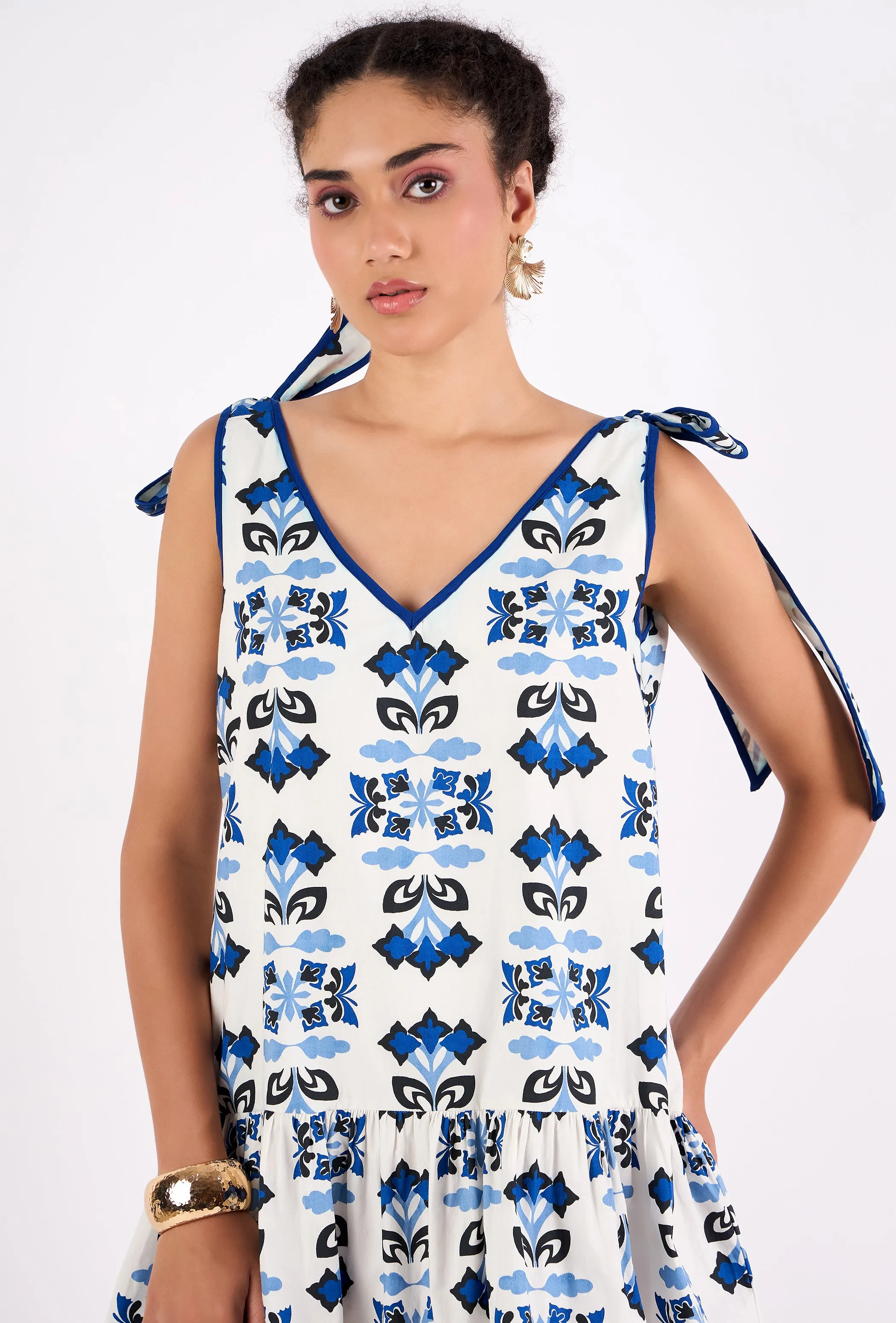 1385 Maci sold by Beyond by Vera product image thumbnail 3