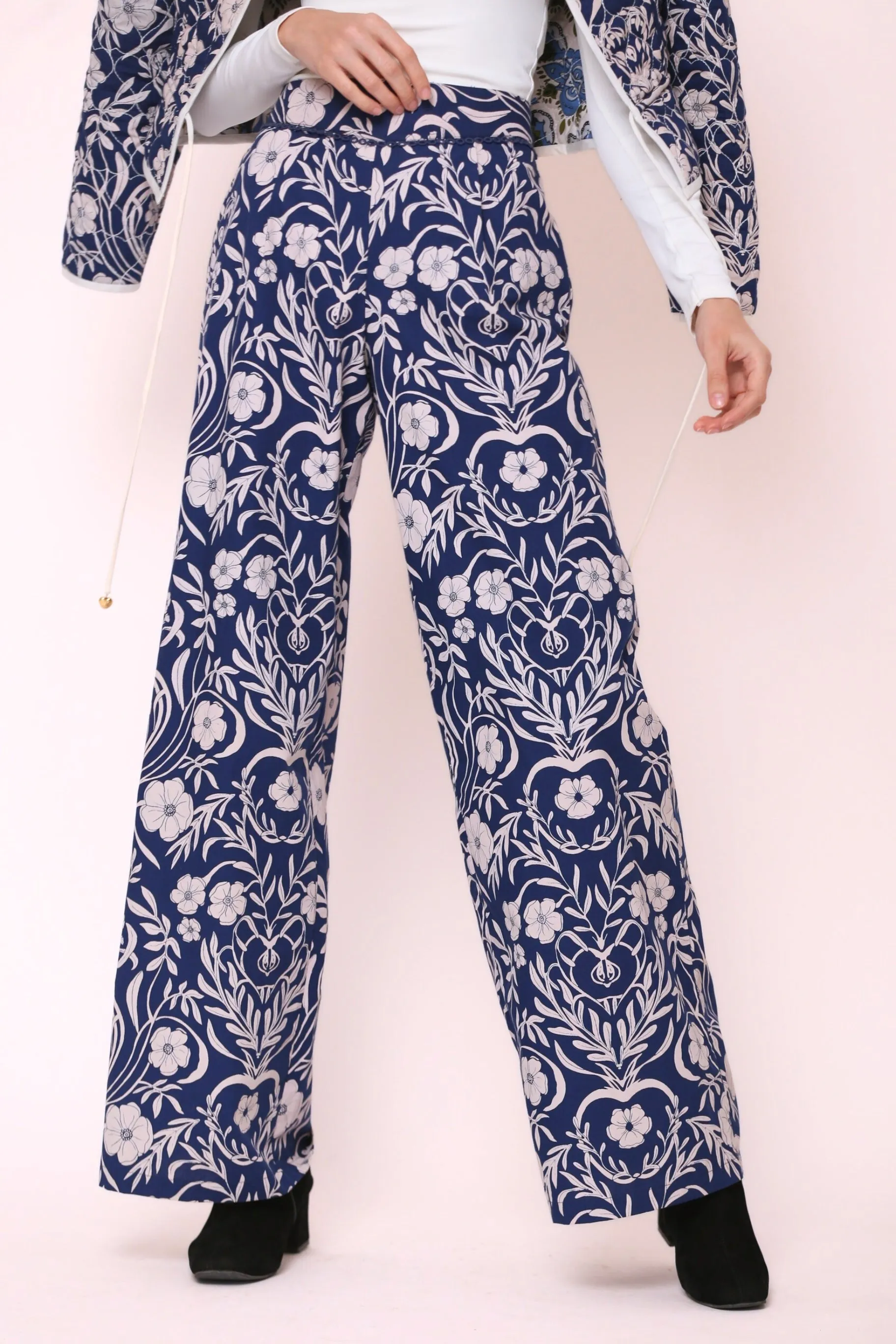 1720 Teresa Pants sold by Beyond by Vera product image thumbnail 4