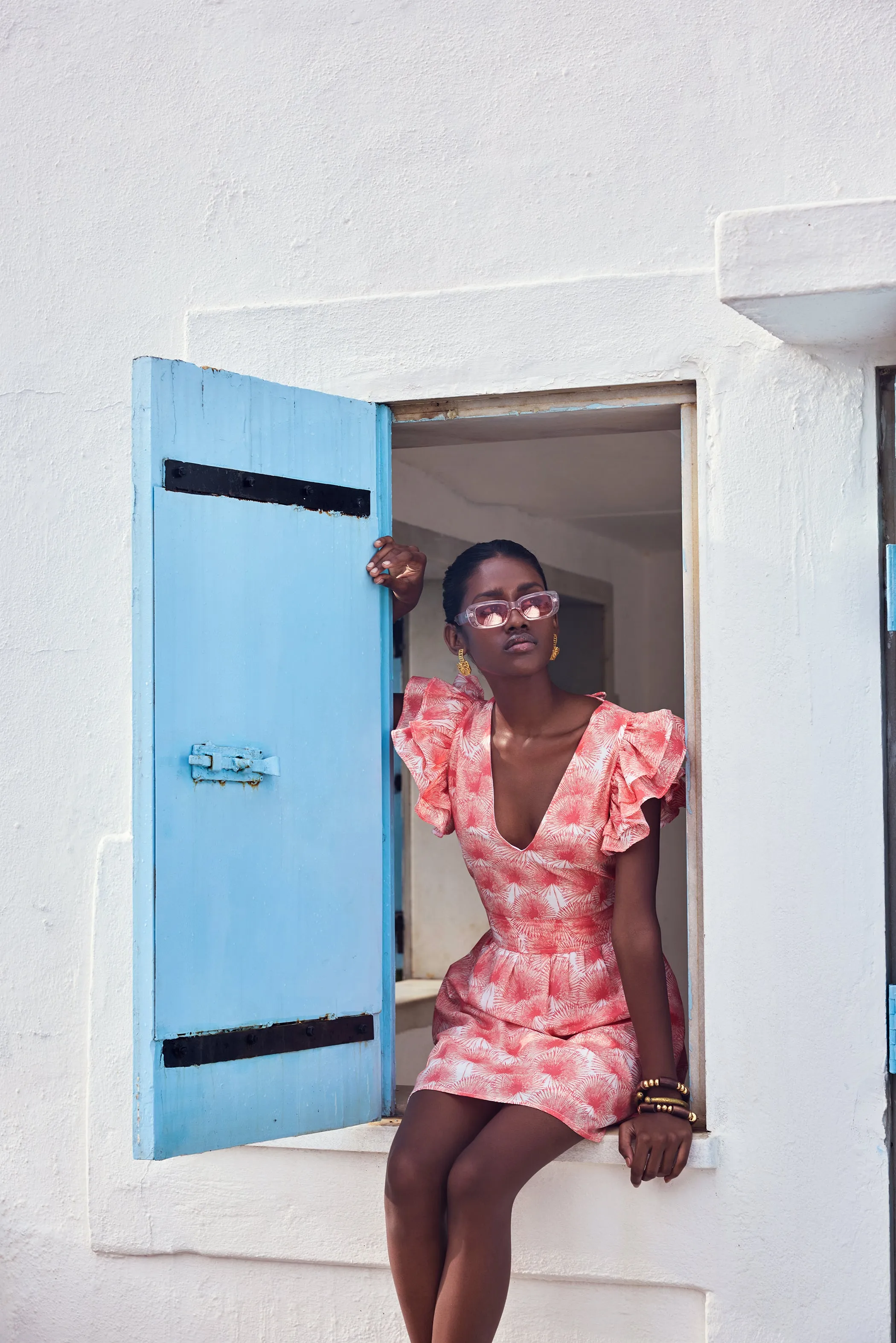 1237 Chloe sold by Beyond by Vera product image thumbnail 2