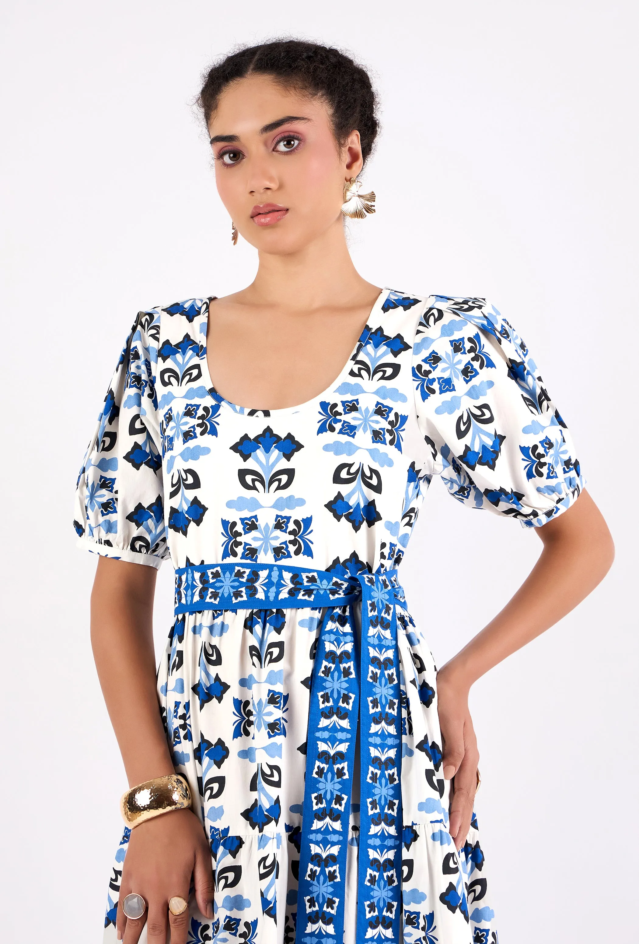 1383 Daisy sold by Beyond by Vera product image thumbnail 3