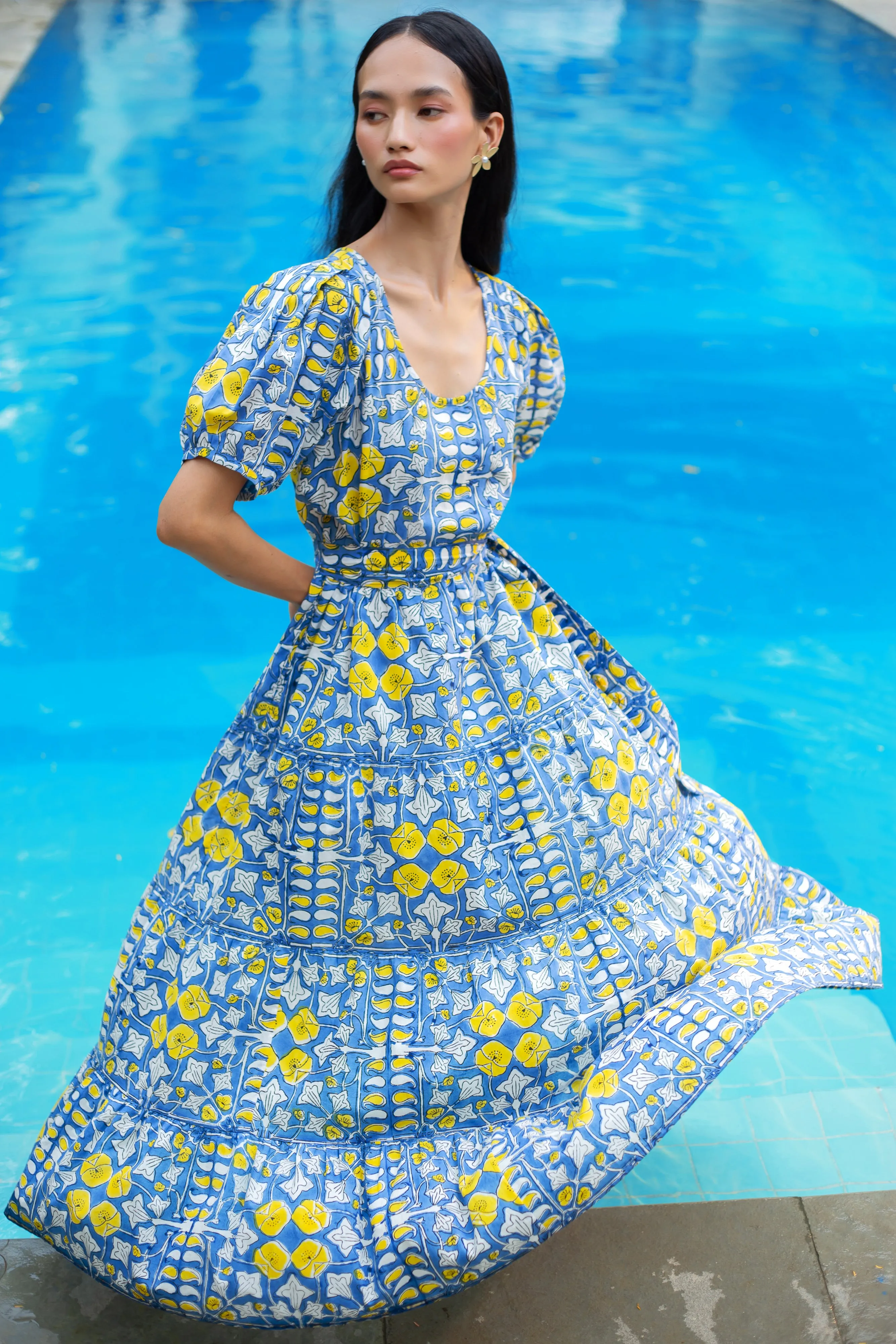 1377 Daisy sold by Beyond by Vera product image thumbnail 2