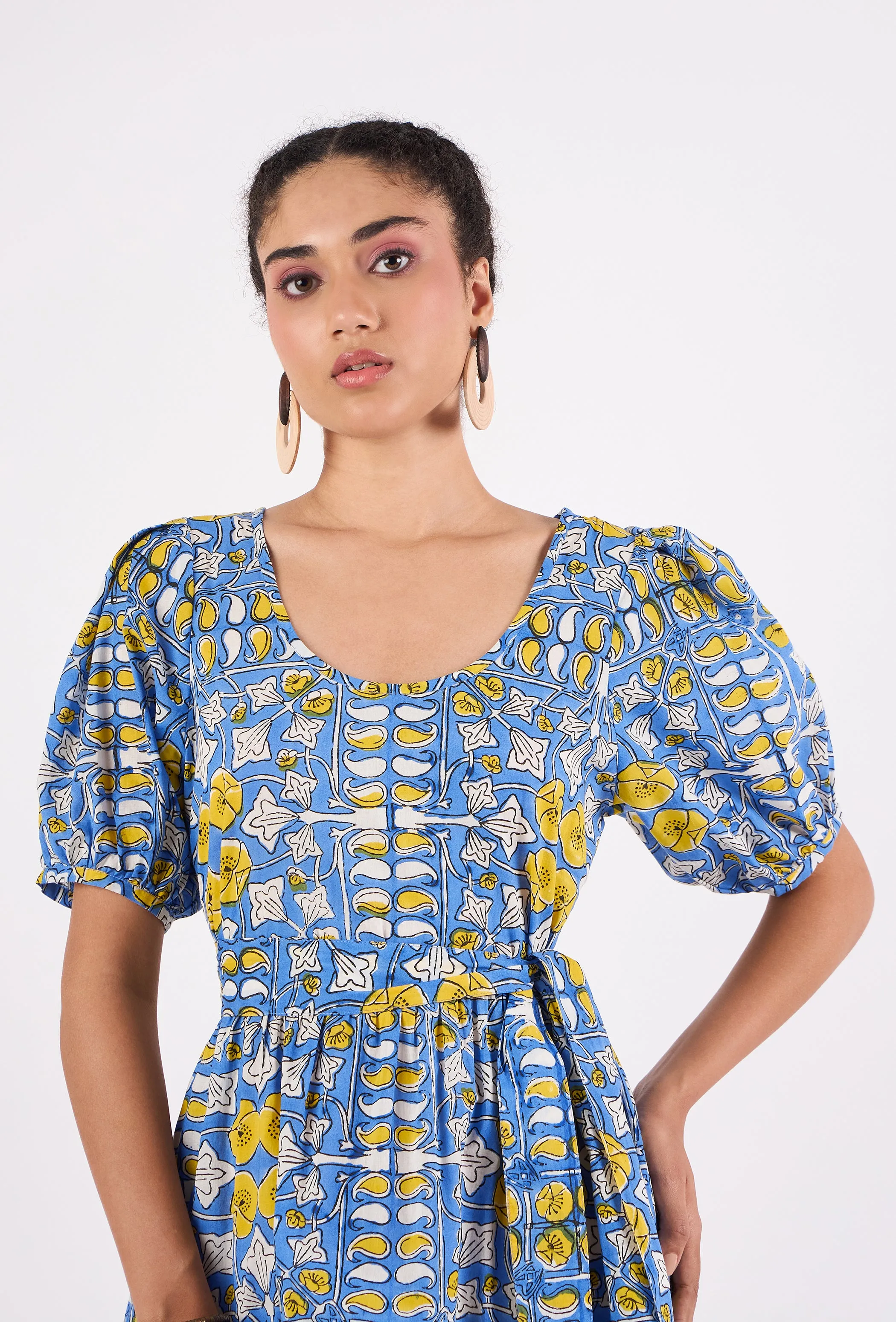 1377 Daisy sold by Beyond by Vera product image thumbnail 3