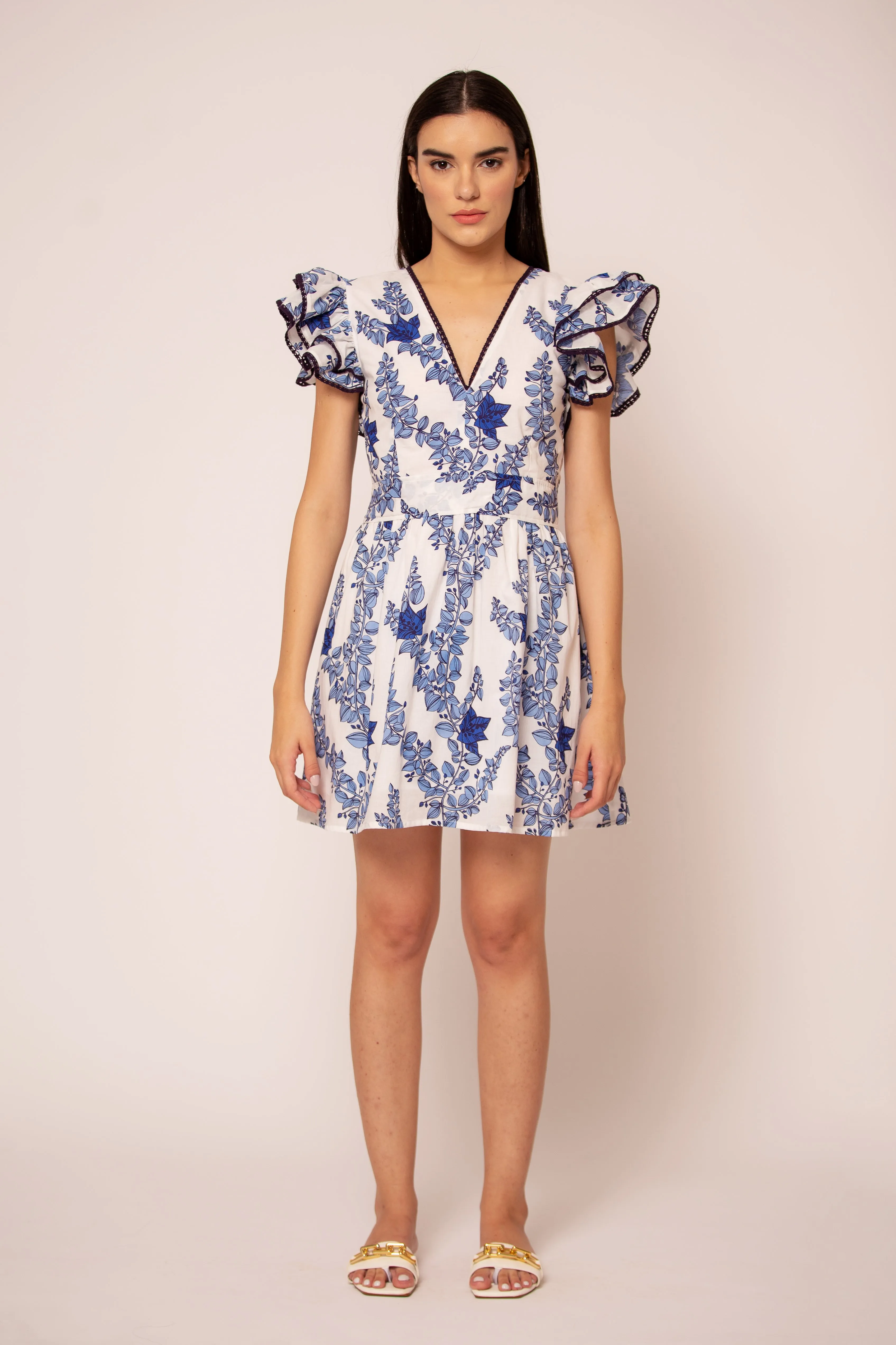 1841 Chloe sold by Beyond by Vera