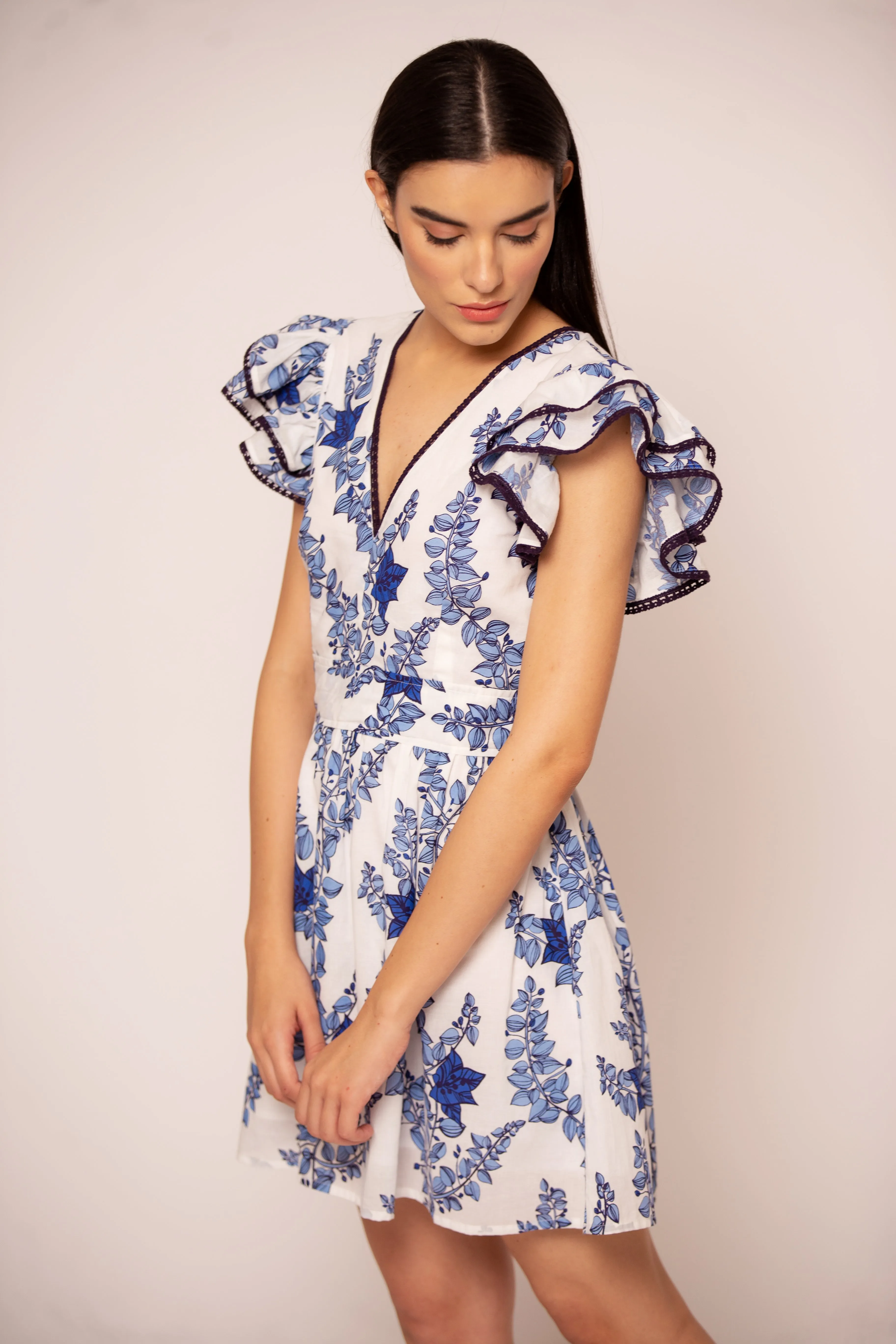 1841 Chloe sold by Beyond by Vera product image thumbnail 4