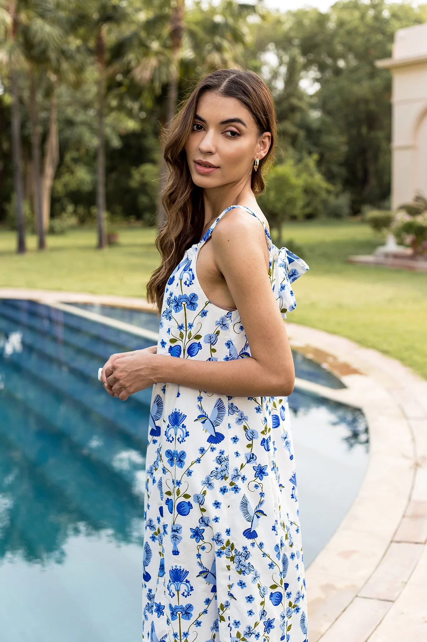 1835 Elise sold by Beyond by Vera product image thumbnail 4