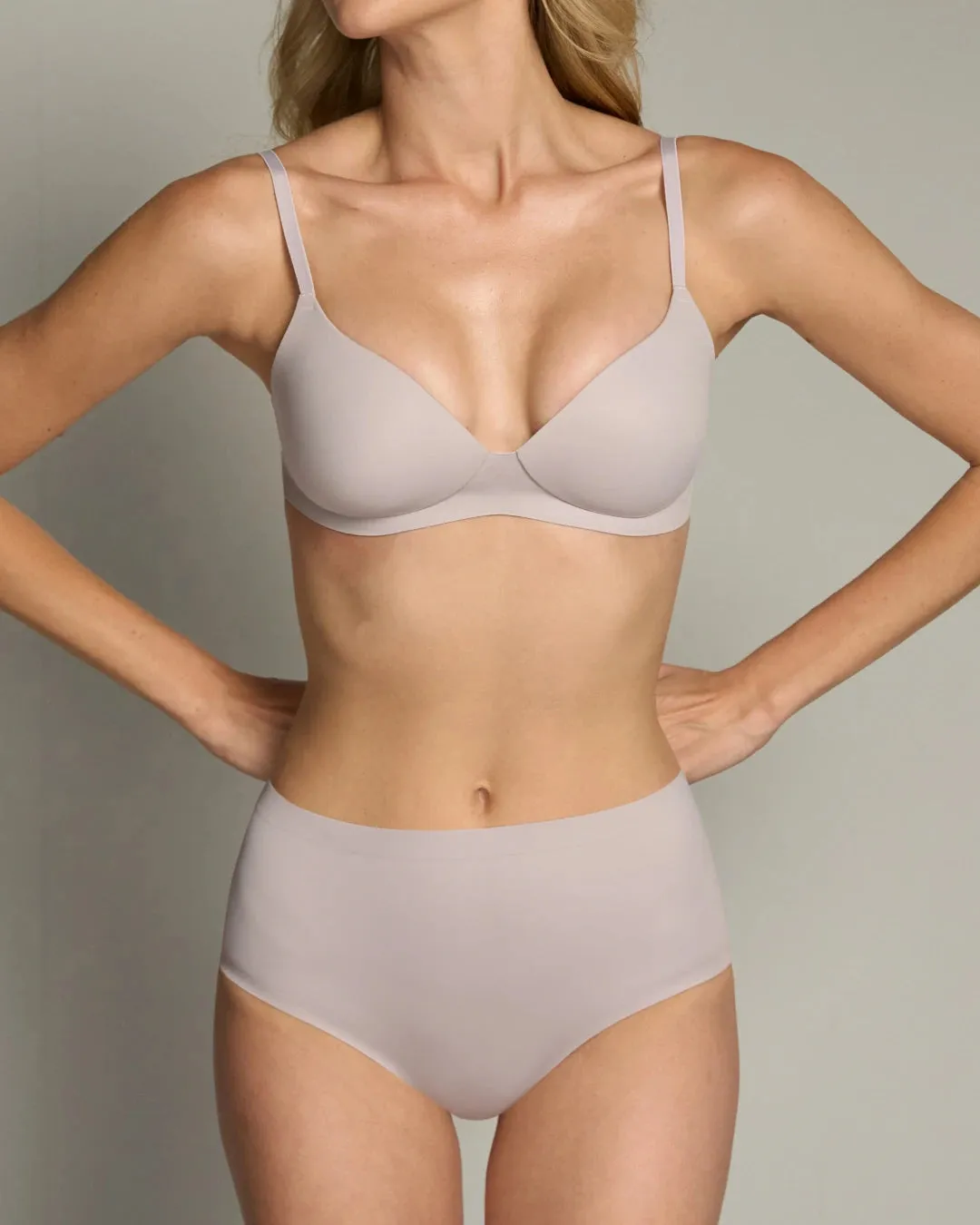 Raindrop High Waisted sold by EBY product image thumbnail 4