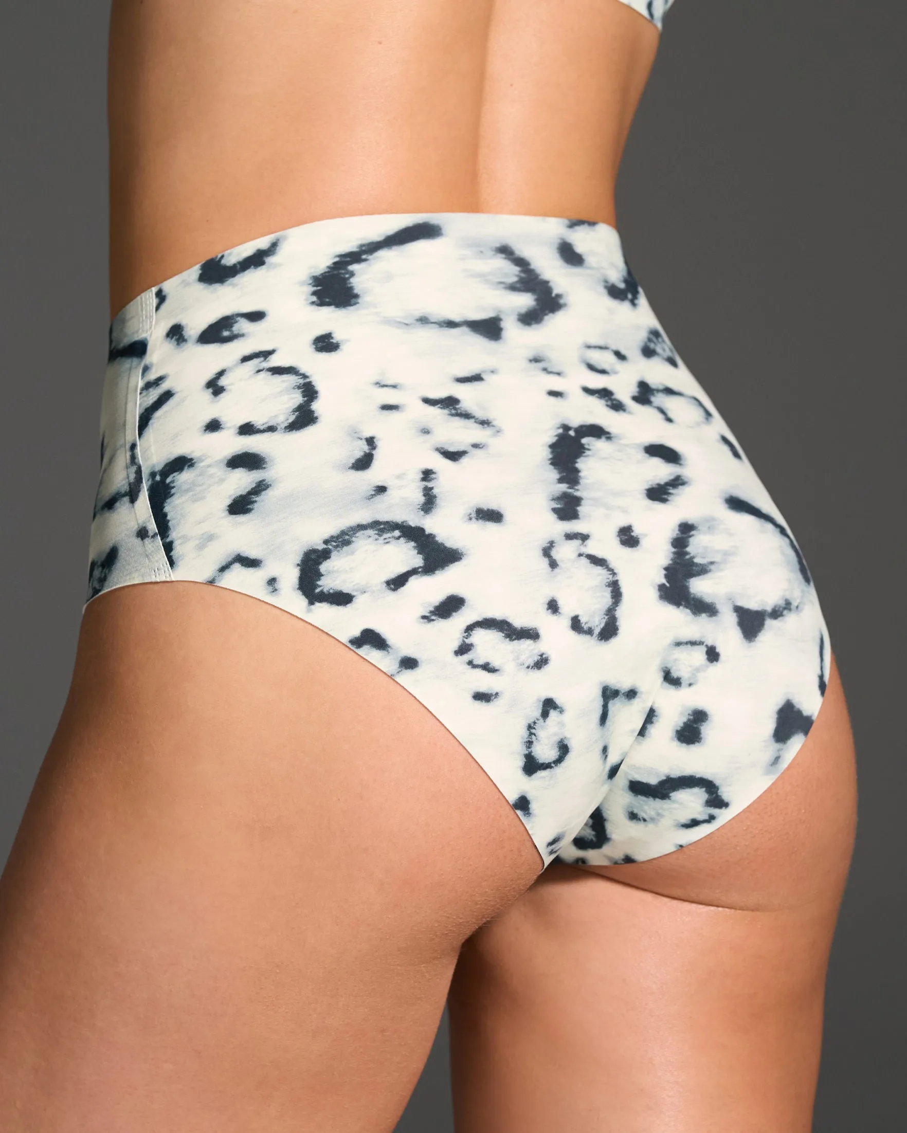 Snow Leopard High Waisted sold by EBY product image thumbnail 3
