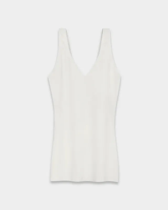 Pearl Seamless Tank made by EBY