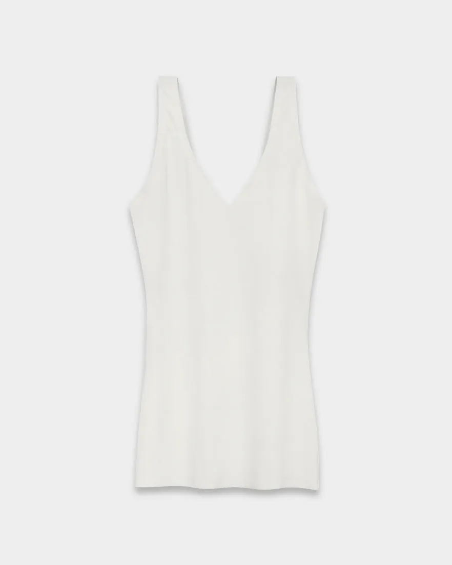 Pearl Seamless Tank sold by EBY