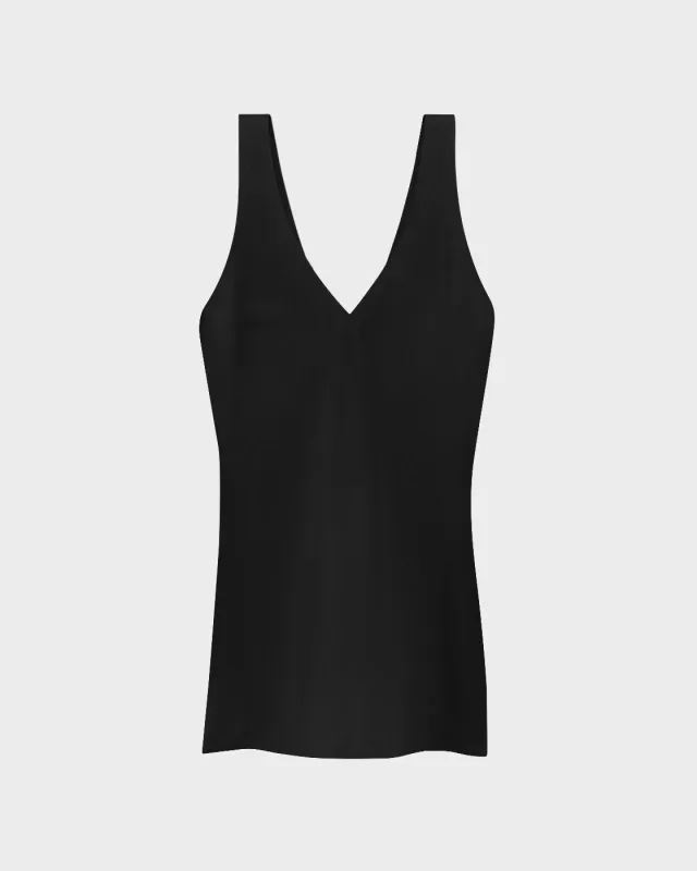 Black Seamless Tank sold by EBY