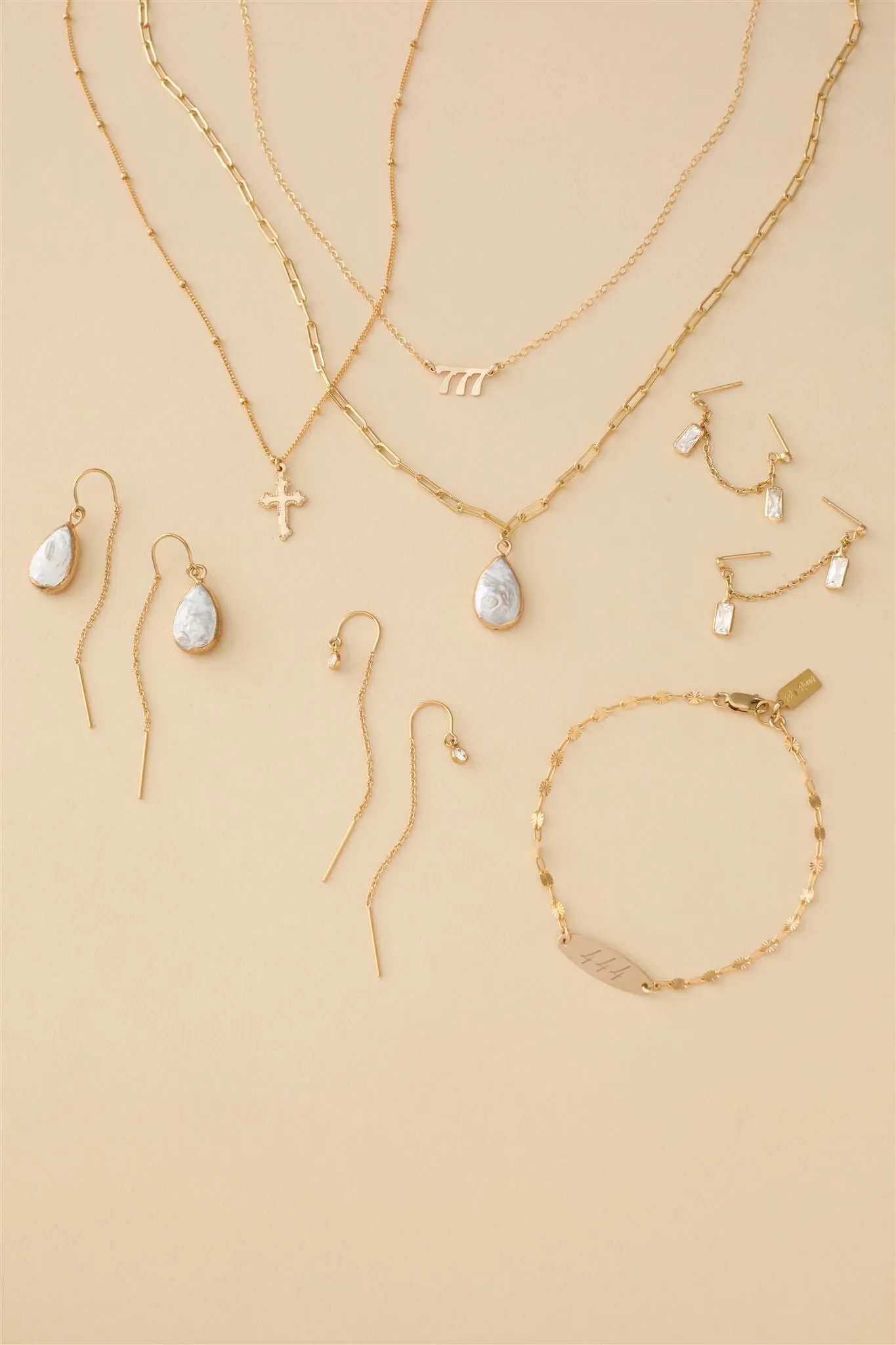 Carrie Threaders sold by Late Sunday Afternoon product image thumbnail 4