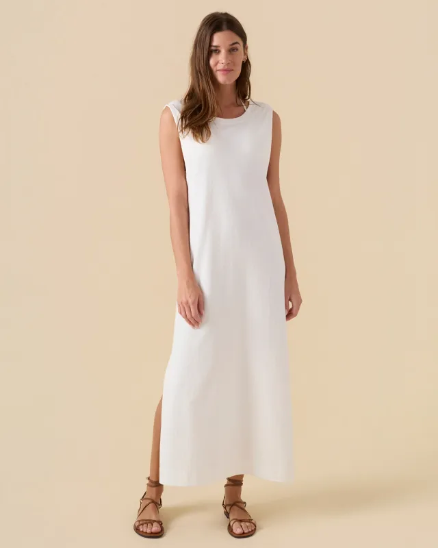 The BHT Weekend Cover-Up sold by Outerknown