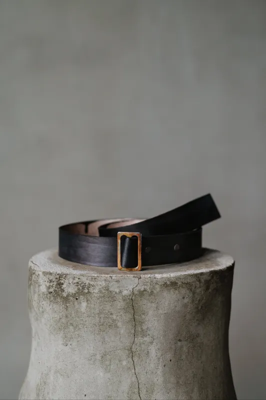 VEGETABLE-TANNED LEATHER BELT sold by Biek Verstappen