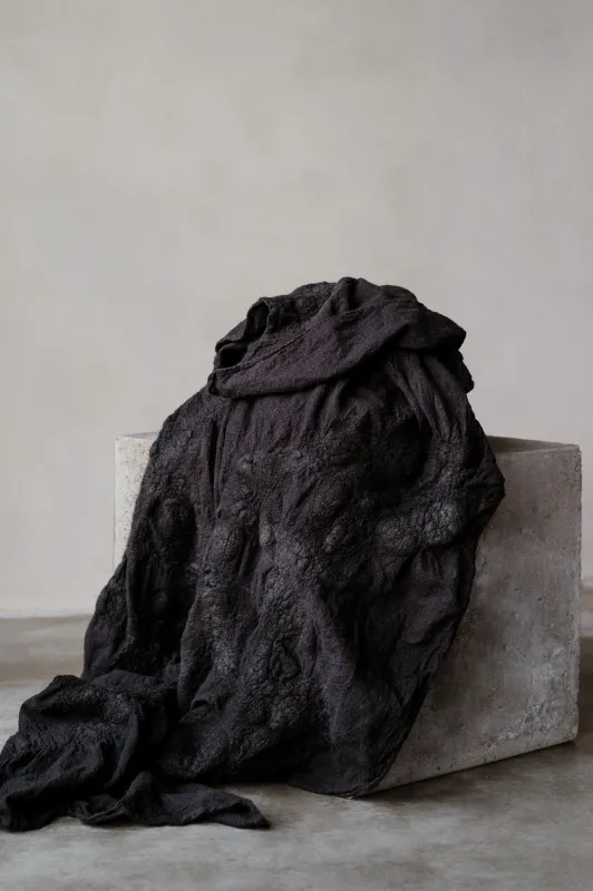 FELTED SCARF - SHADOW sold by Biek Verstappen