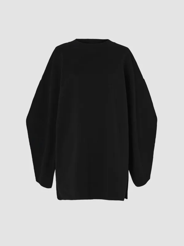 Onsen sweater sold by RUS