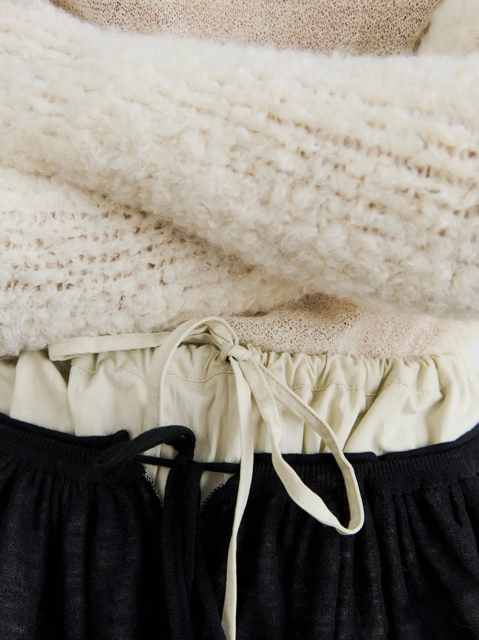 Brazo mittens sold by RUS product image thumbnail 2