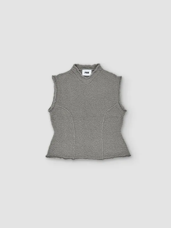 Nashi vest sold by RUS