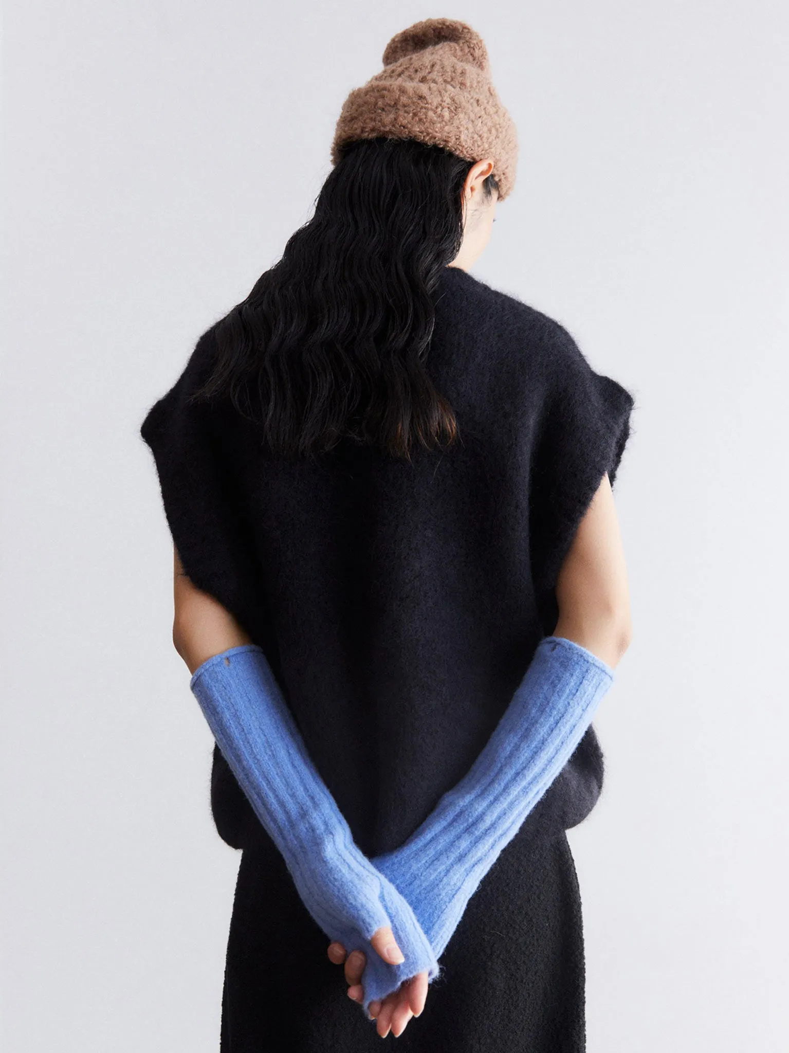 Mijikai mittens sold by RUS product image thumbnail 4