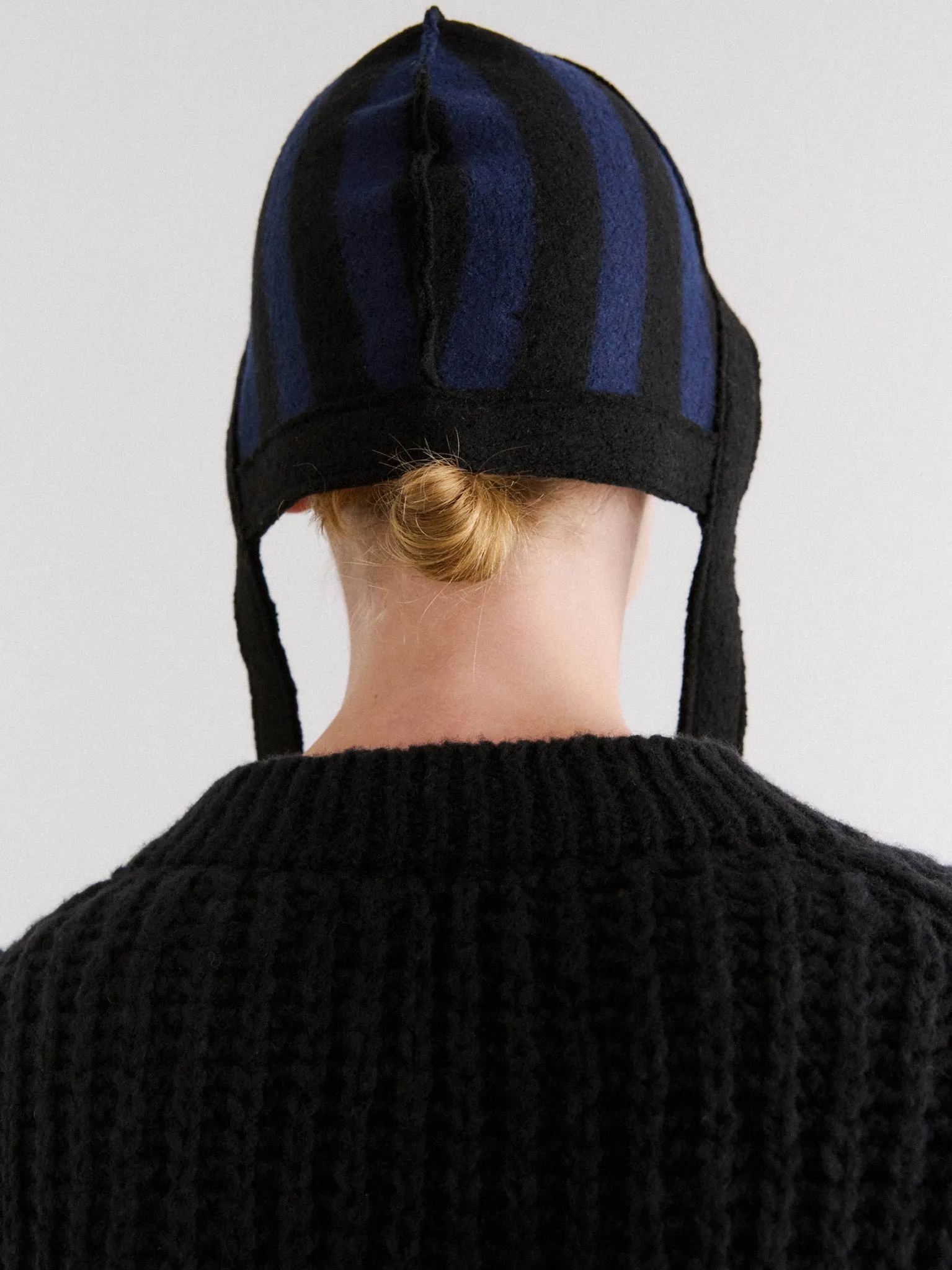 Shun bonnet sold by RUS product image thumbnail 2