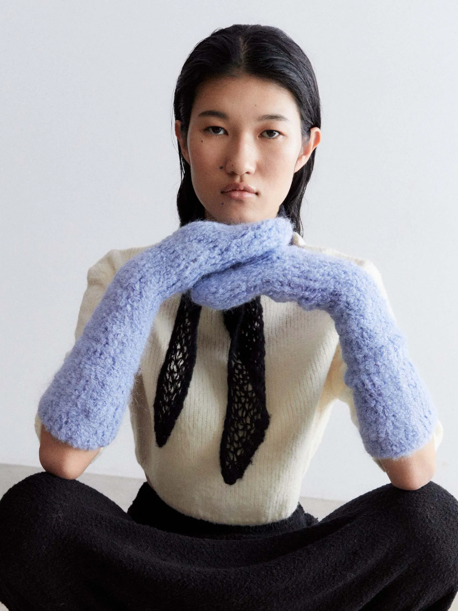 Brazo mittens sold by RUS product image thumbnail 2