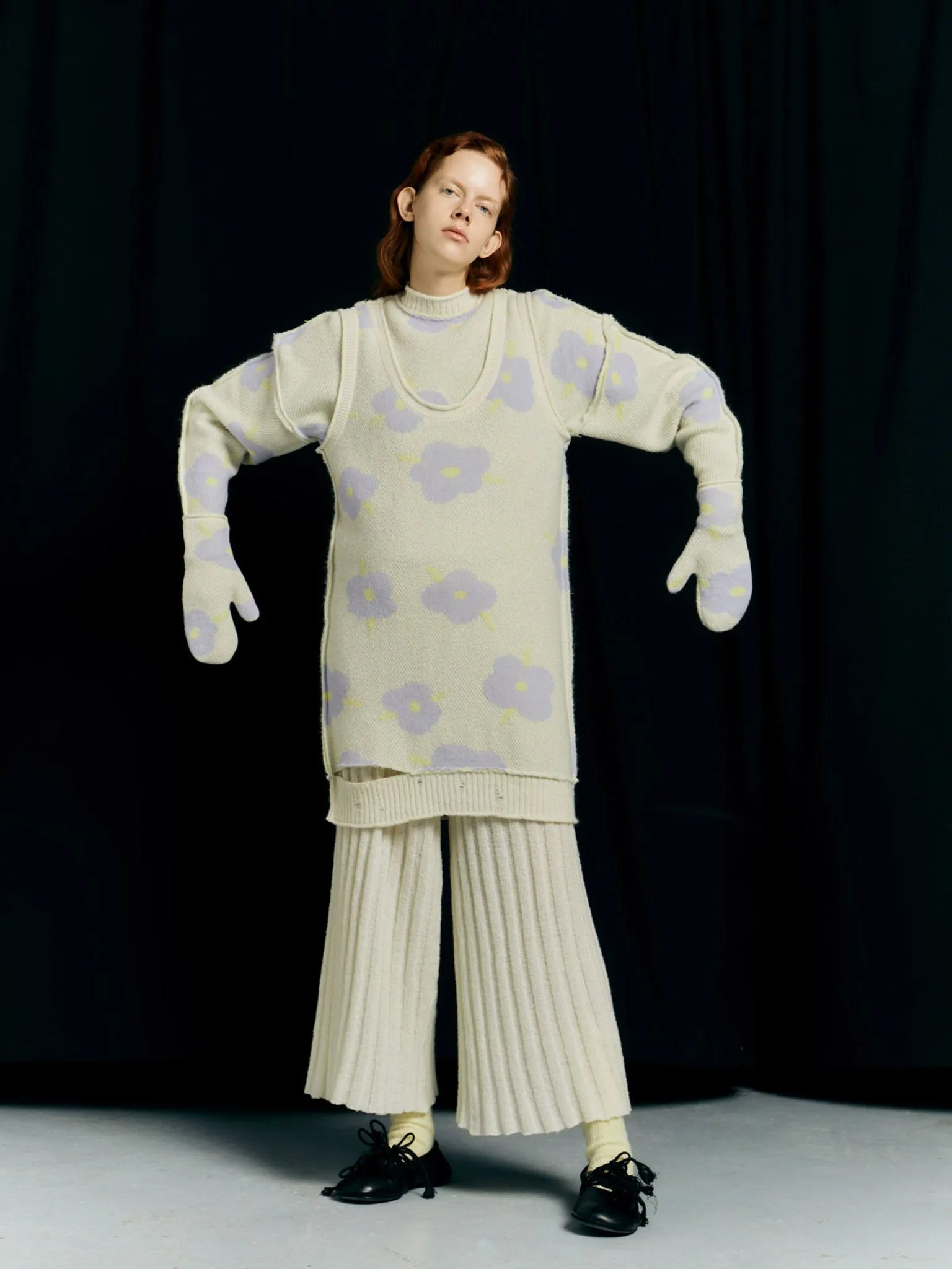 Kanmi mittens sold by RUS product image thumbnail 4