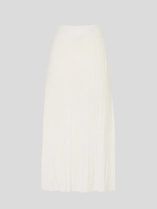 Fomu skirt sold by RUS