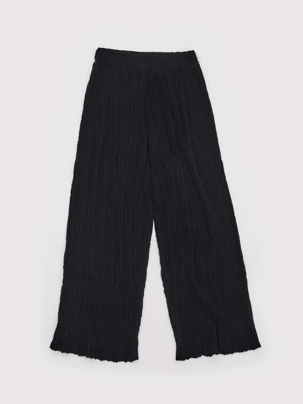Hasami pants sold by RUS