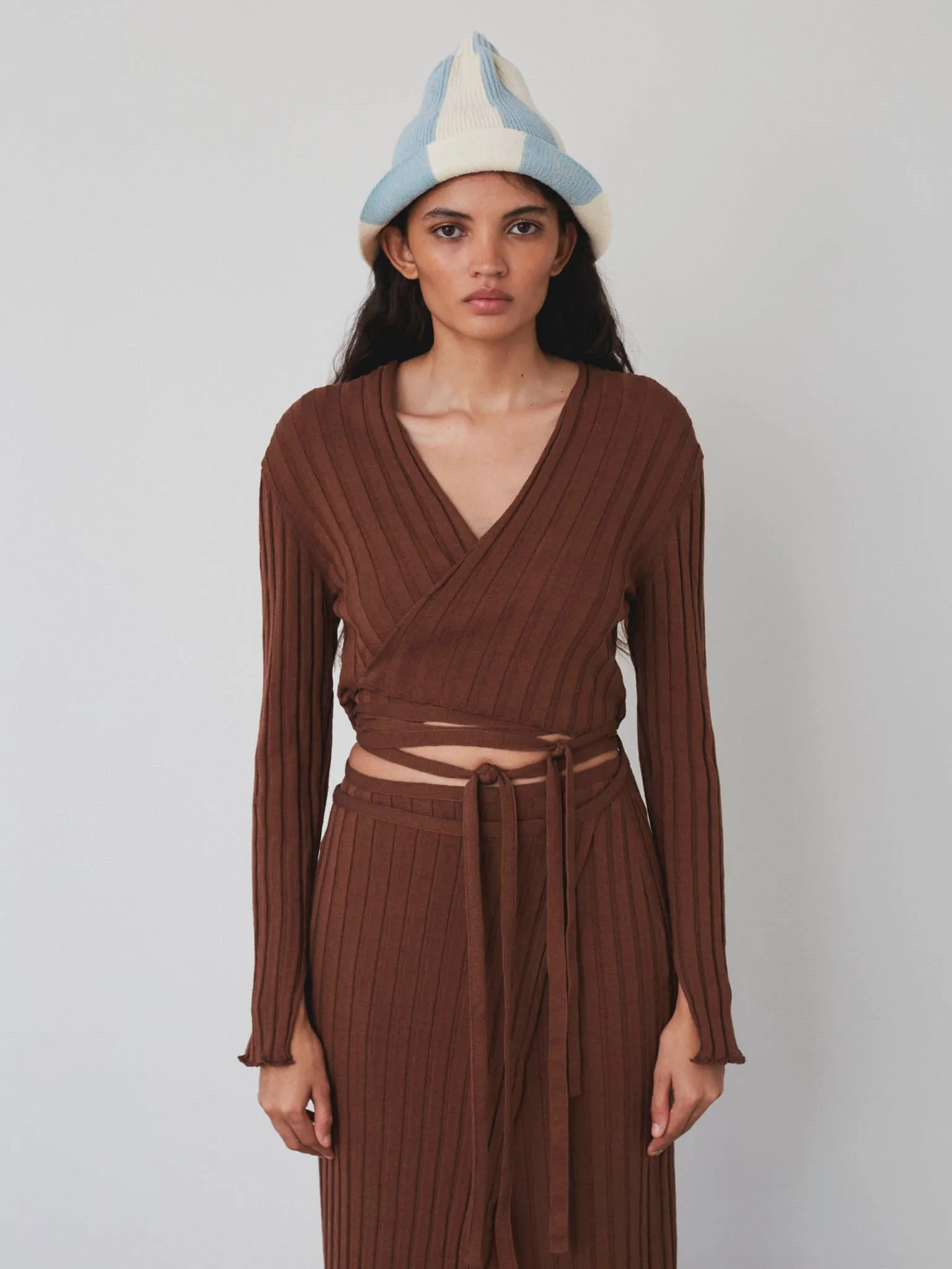 Hoyo cardigan sold by RUS