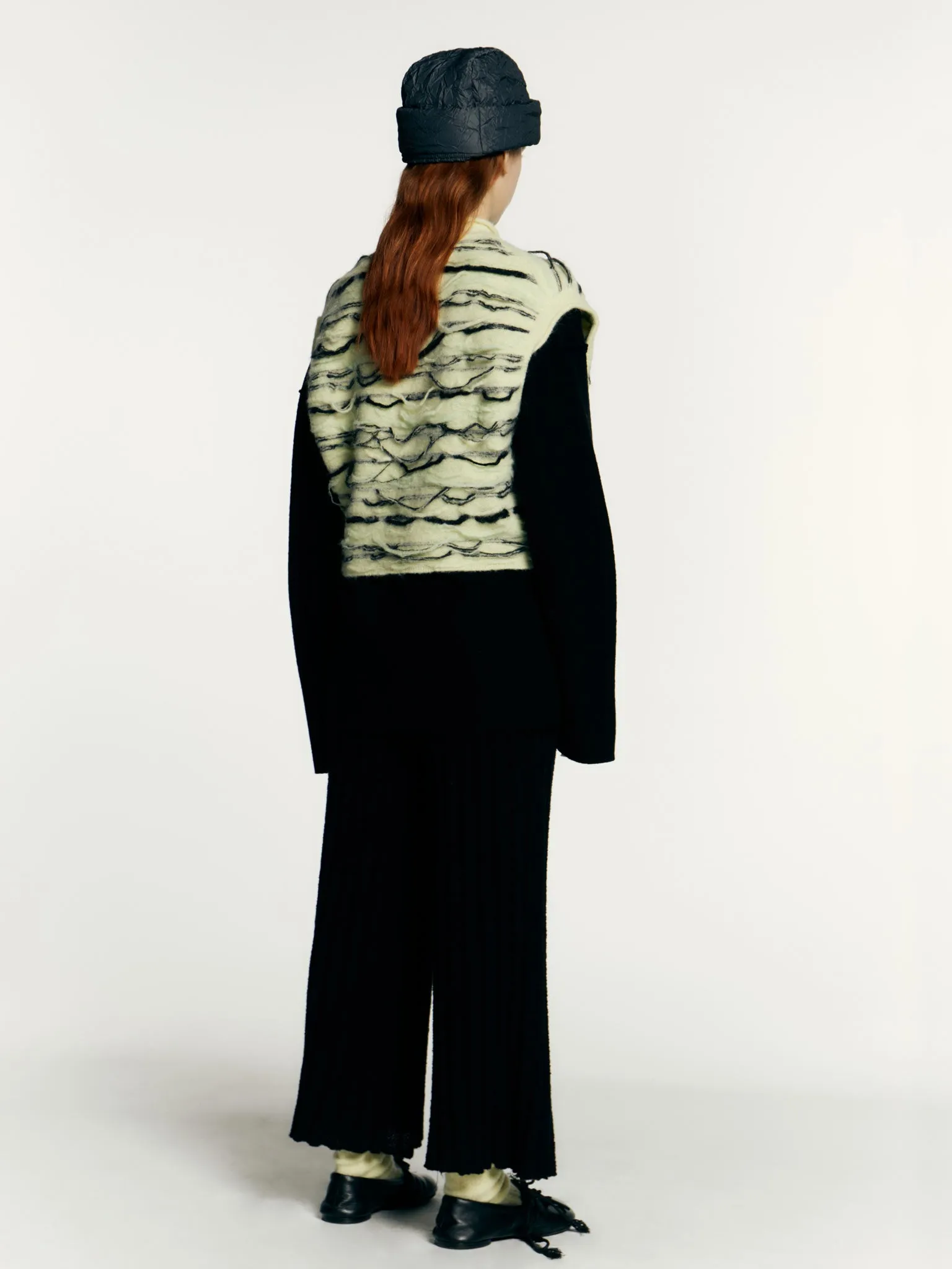 Hogusu vest sold by RUS product image thumbnail 4
