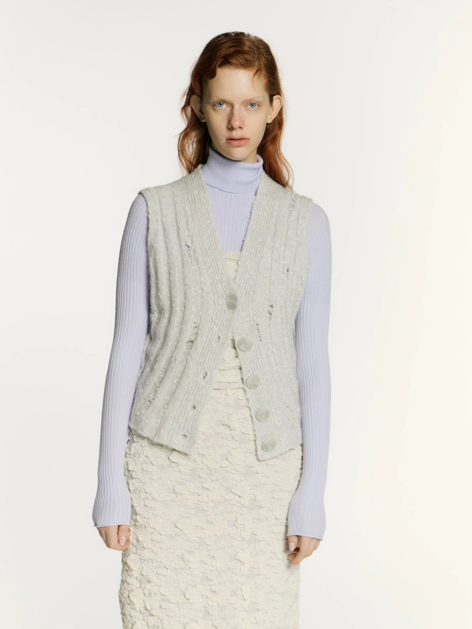 Yugure vest sold by RUS product image thumbnail 2