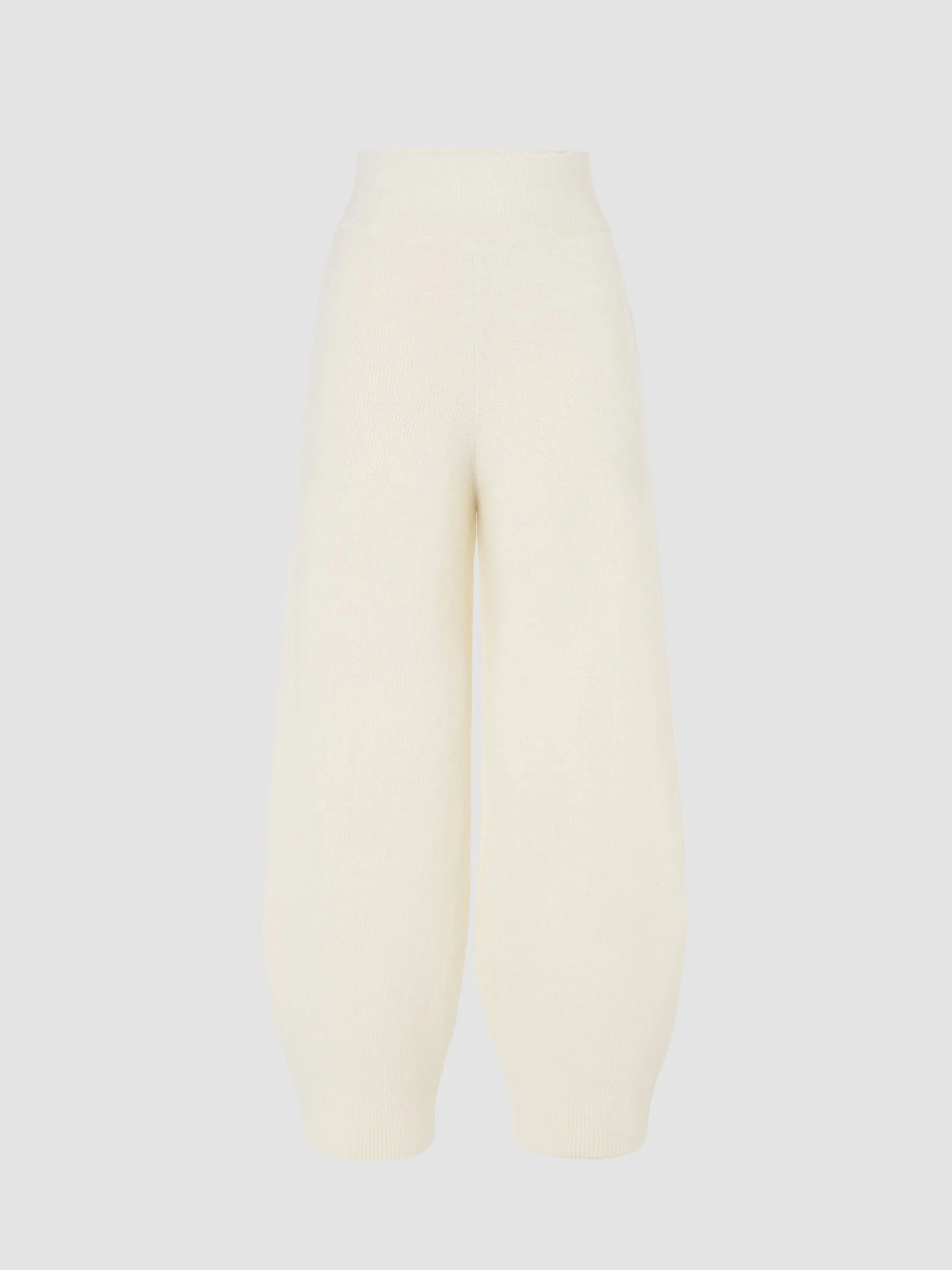 Naifu pants sold by RUS