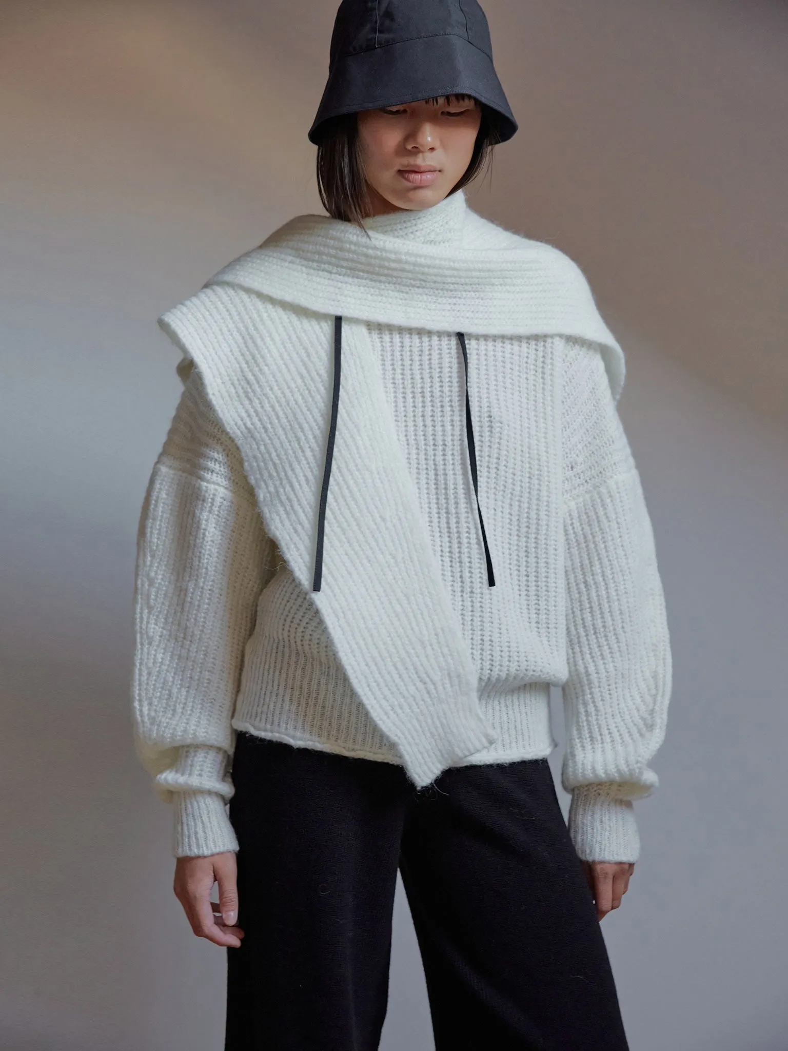 Wakusei sweater sold by RUS product image thumbnail 5