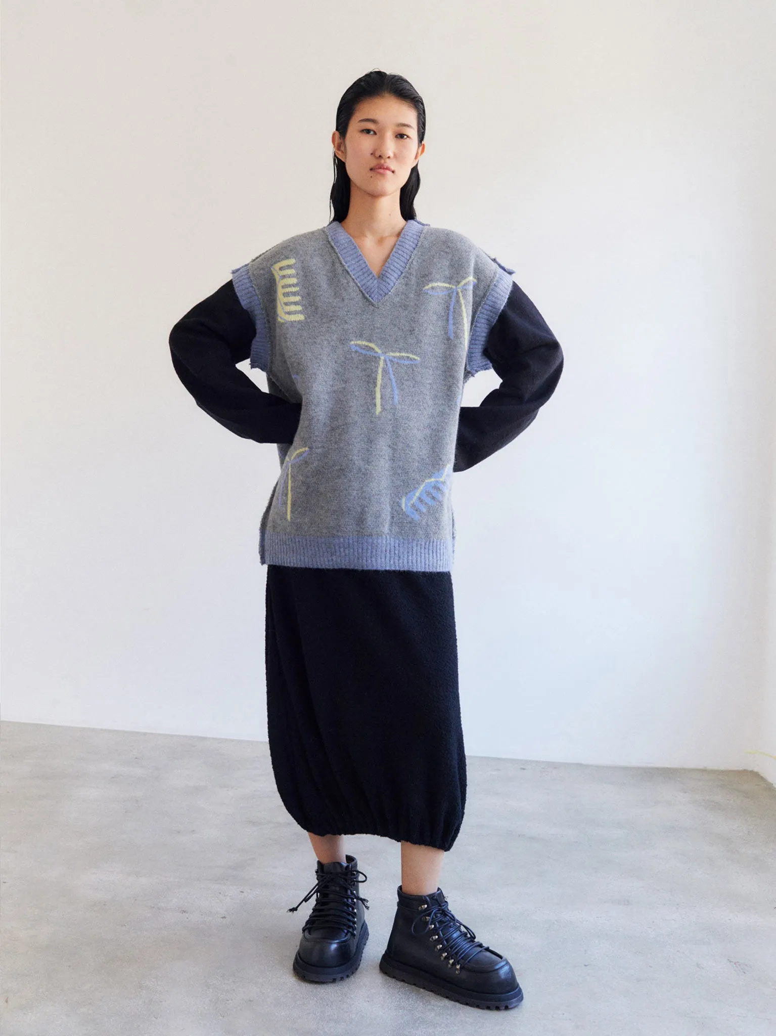 Cle vest sold by RUS product image thumbnail 5