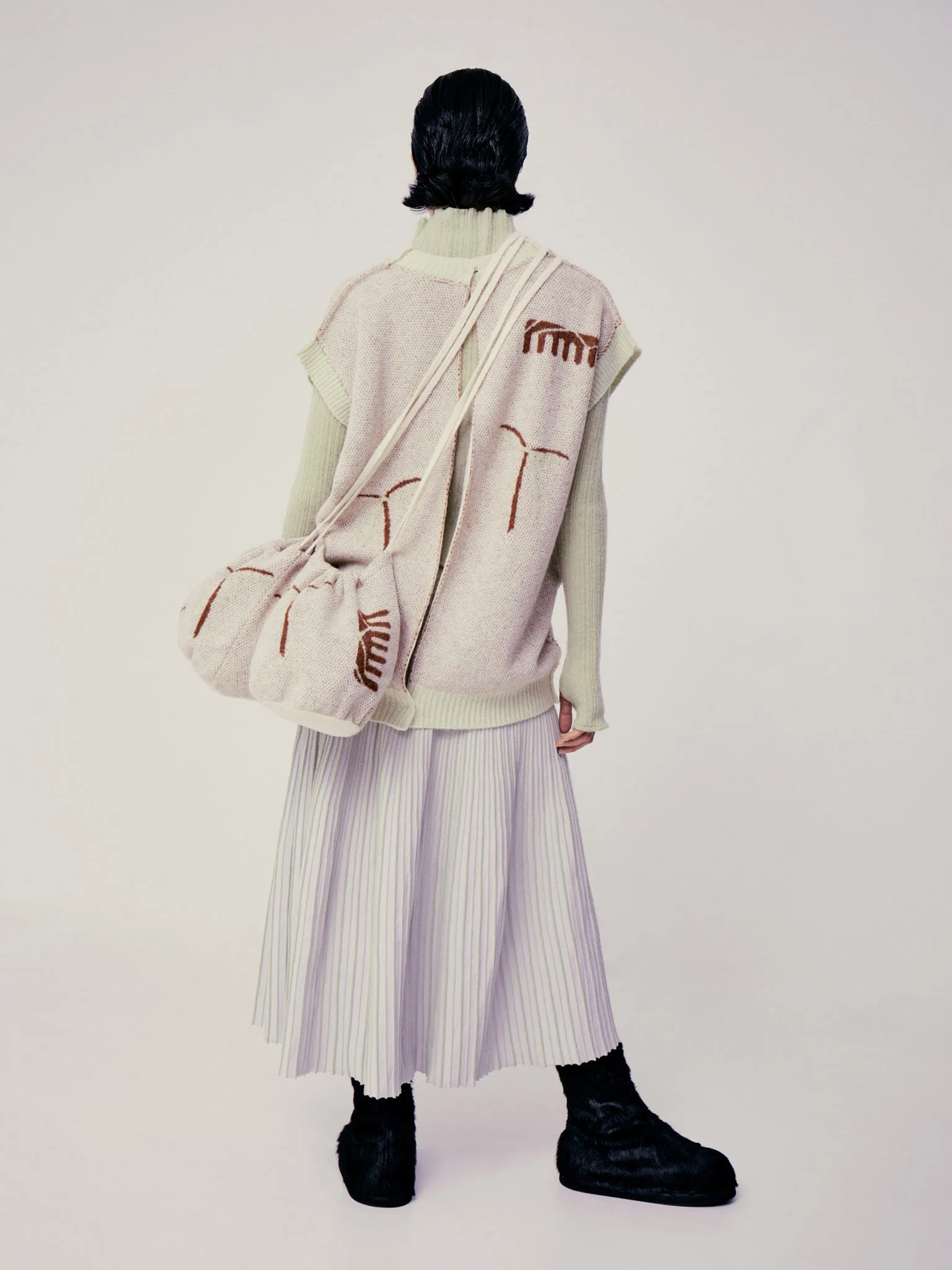 Cle vest sold by RUS product image thumbnail 3