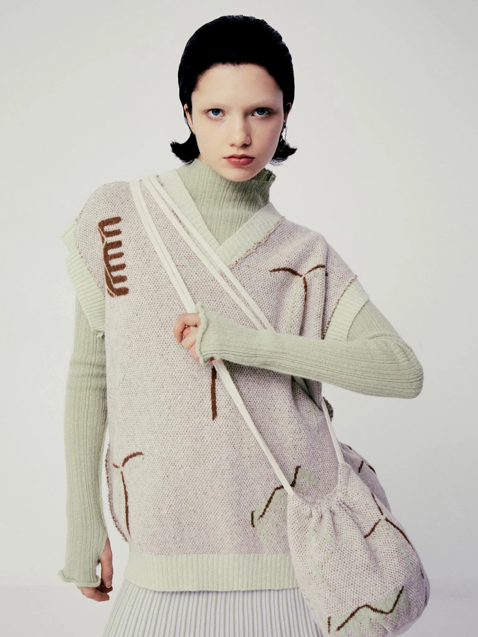 Cle vest sold by RUS product image thumbnail 2