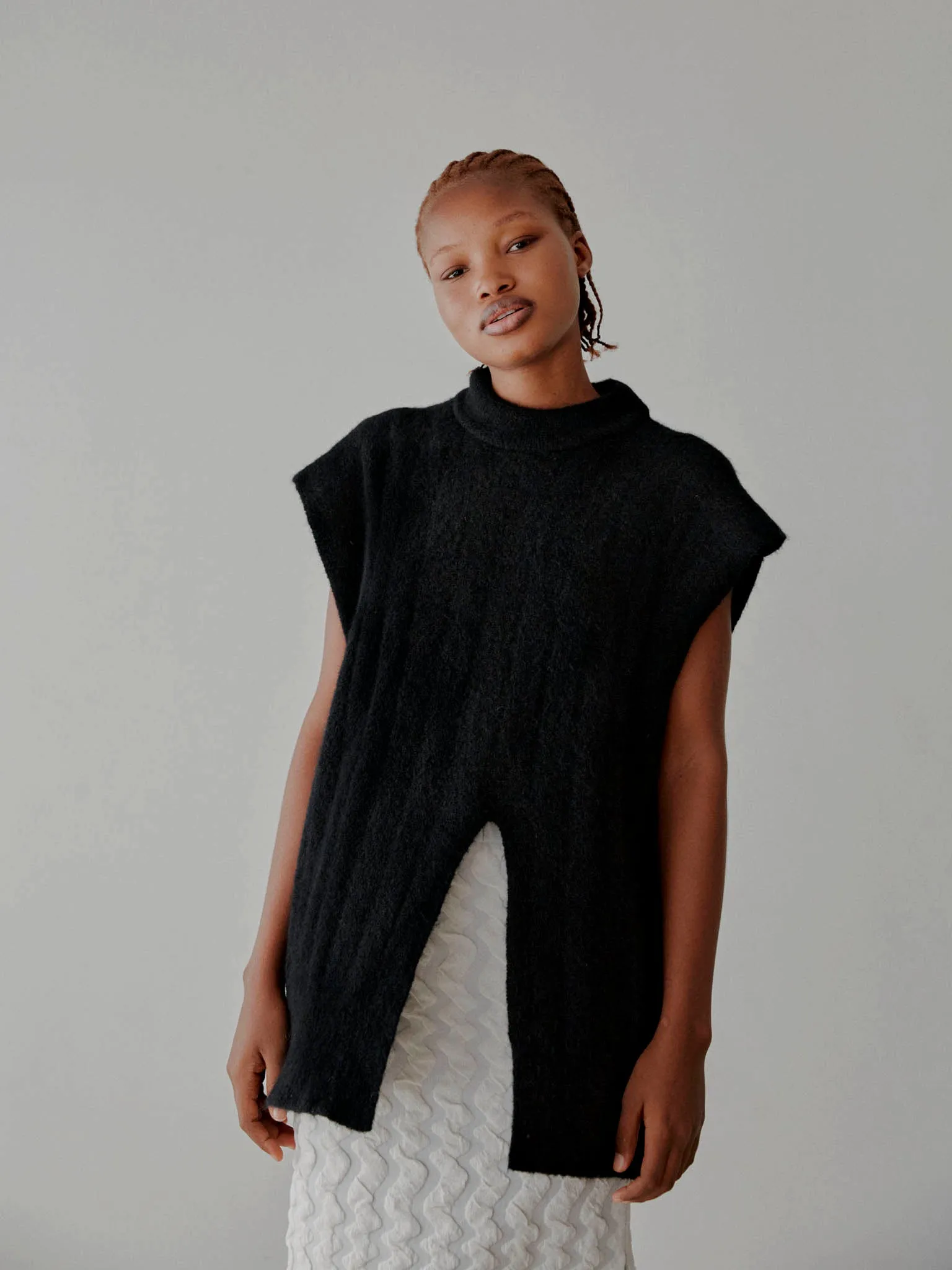 Ame vest sold by RUS