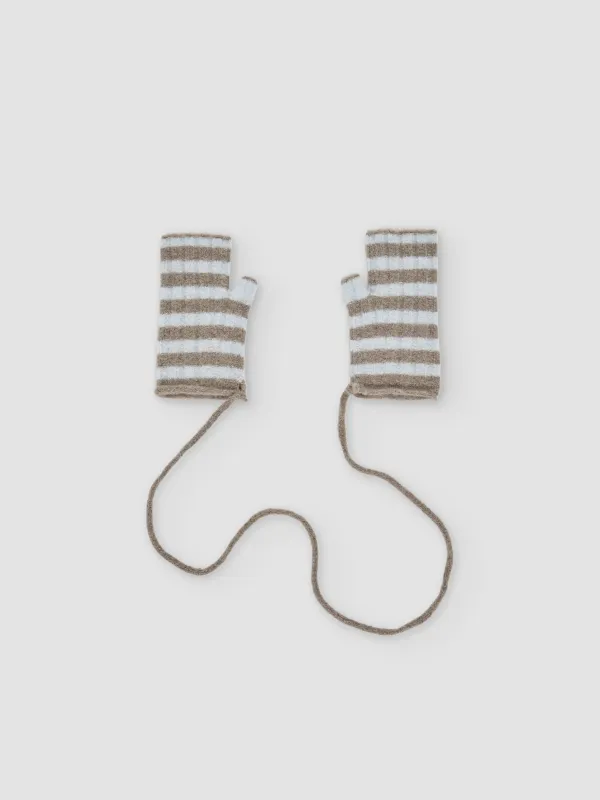 Hanei mittens made by RUS