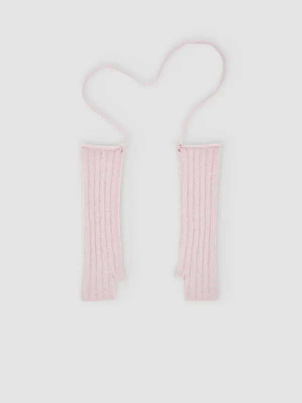 Mijikai mittens made by RUS