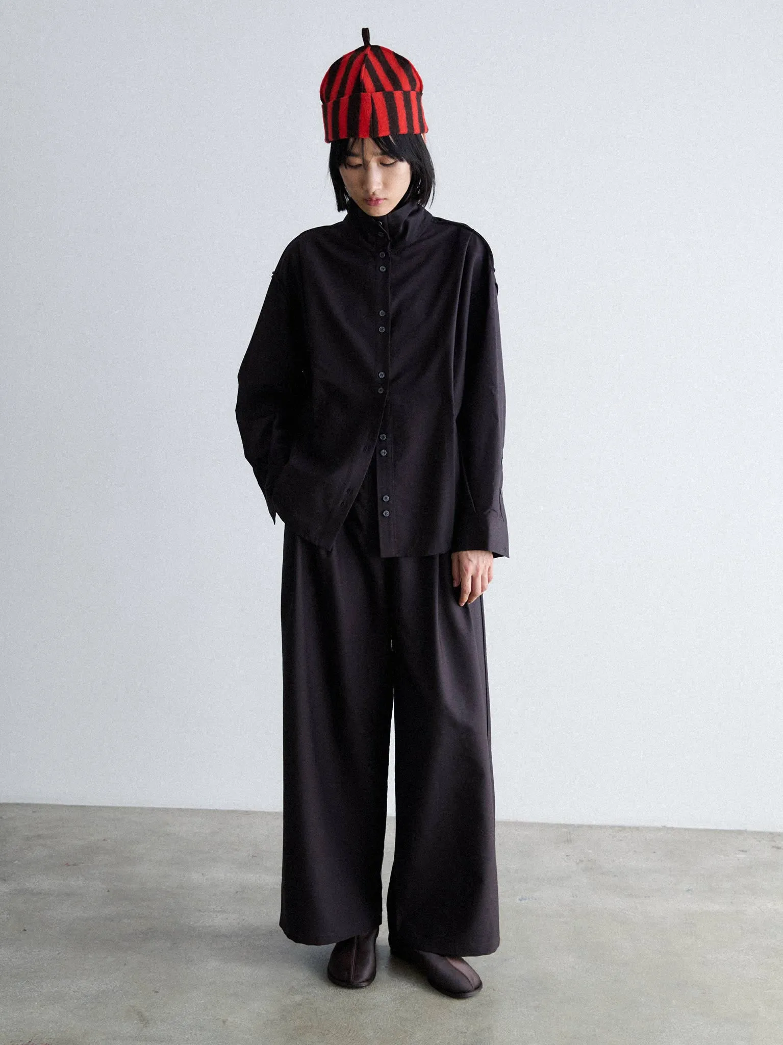 Onemu pants sold by RUS