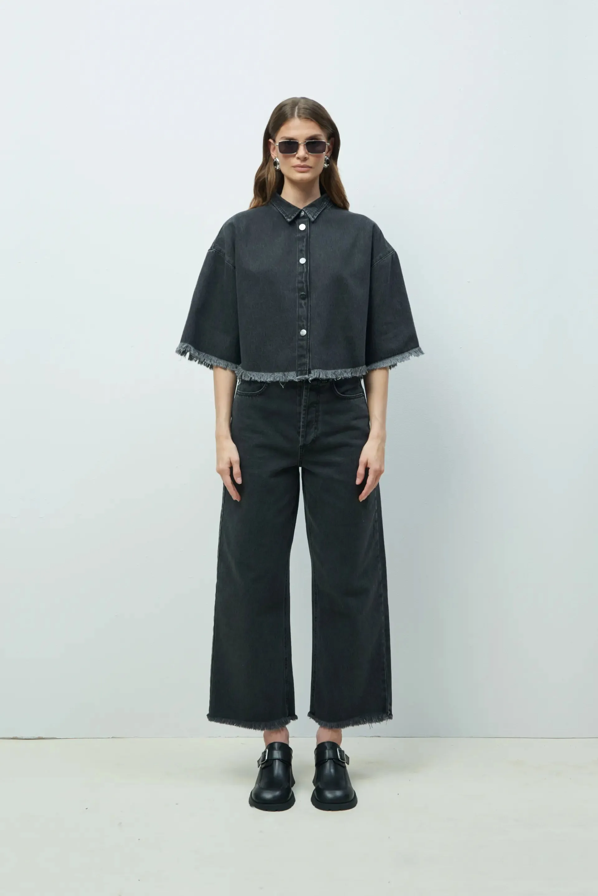 KOSZULA SEOUL washed graphite sold by Nite Noon product image thumbnail 2