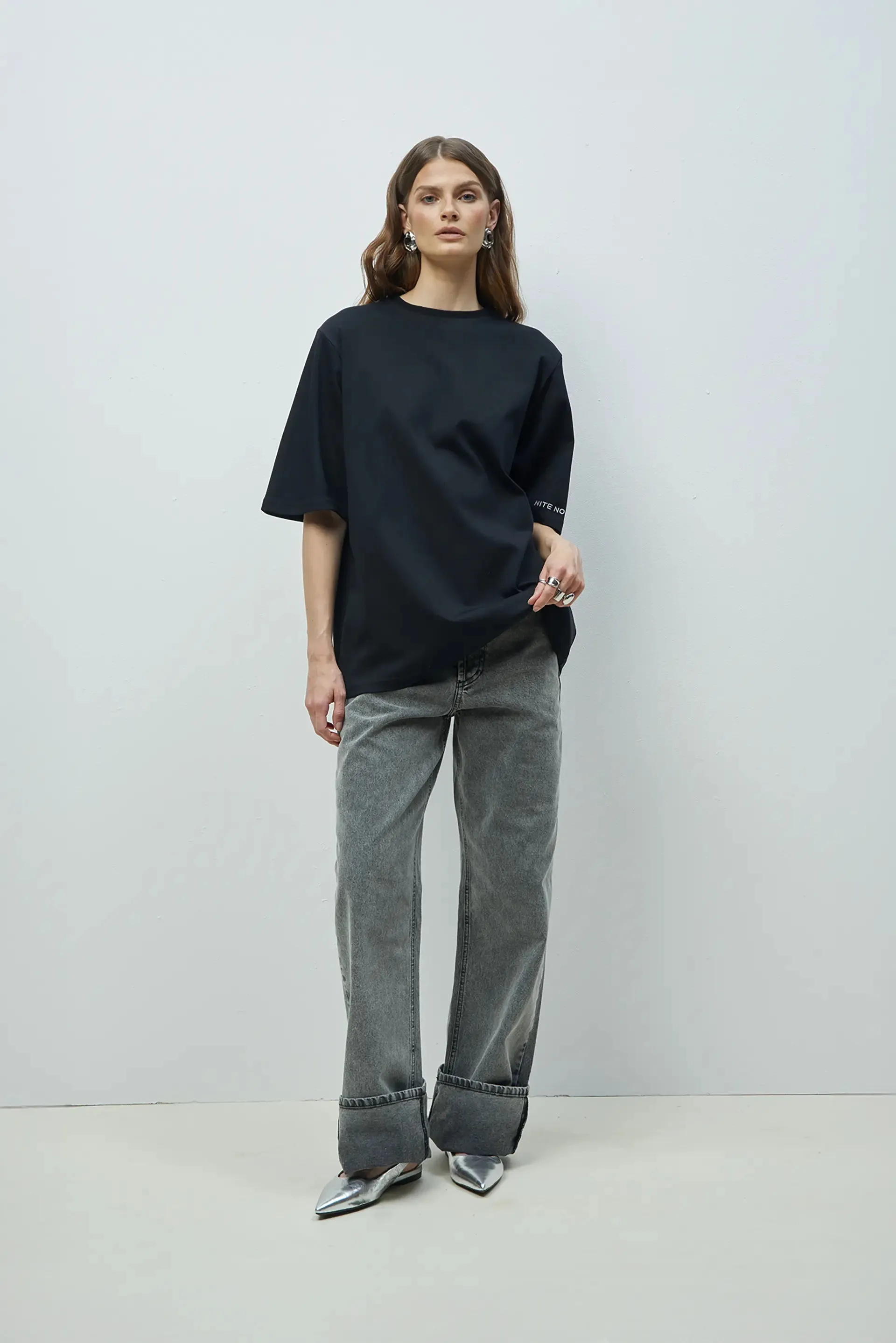 JEANSY CHICAGO grey sold by Nite Noon product image thumbnail 3