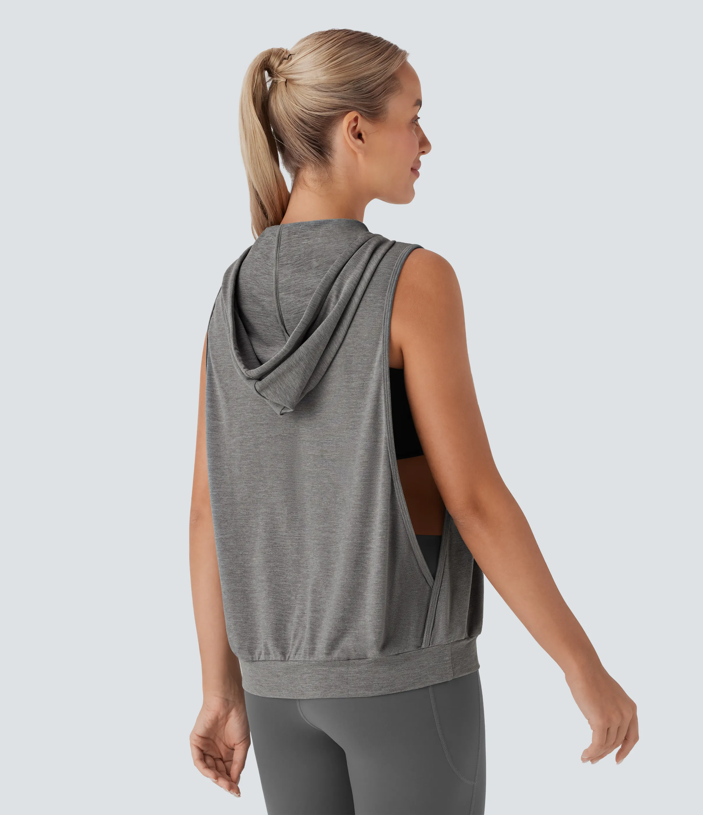 Halara Camiseta de entrenamiento tipo sudadera sin mangas con capucha y cordón ajustable - Mottled Earth Gray - XS(Long) sold by Halara product image thumbnail 3