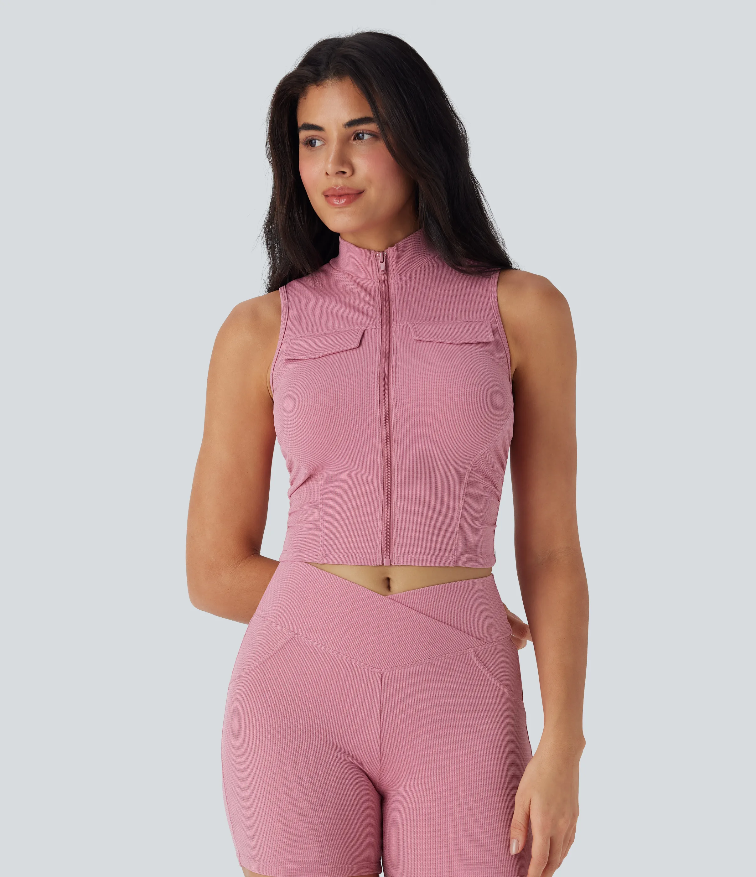 Halara Top de yoga corto ajustado y fruncido con cremallera y cuello alto - Rouge Pink - S sold by Halara product image thumbnail 4