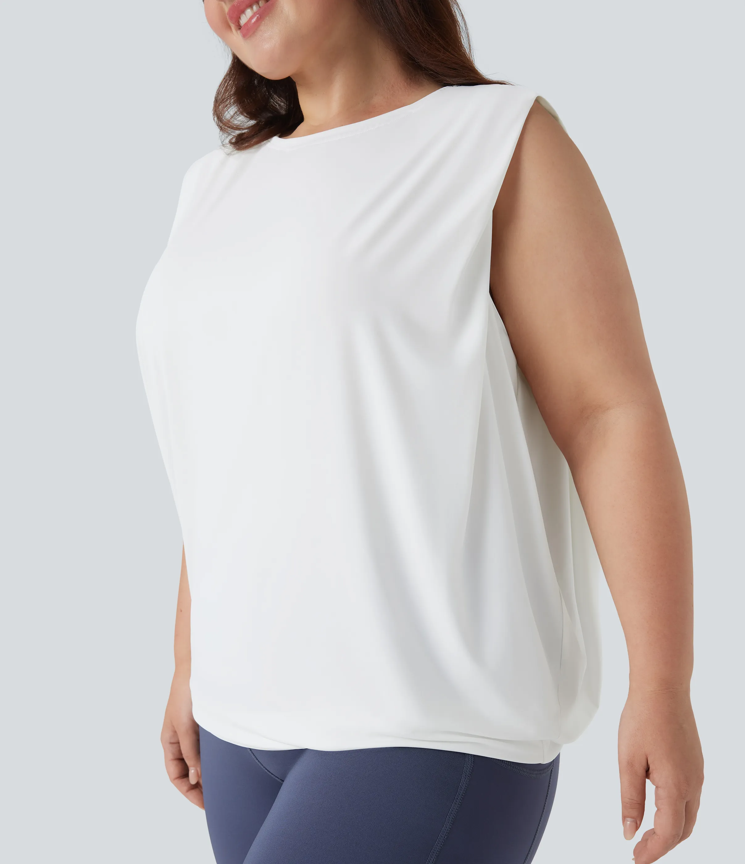 Halara Camiseta de yoga de talla grande con cuello redondo y tacto fresco - UPF 50+ - White - 1X sold by Halara product image thumbnail 5
